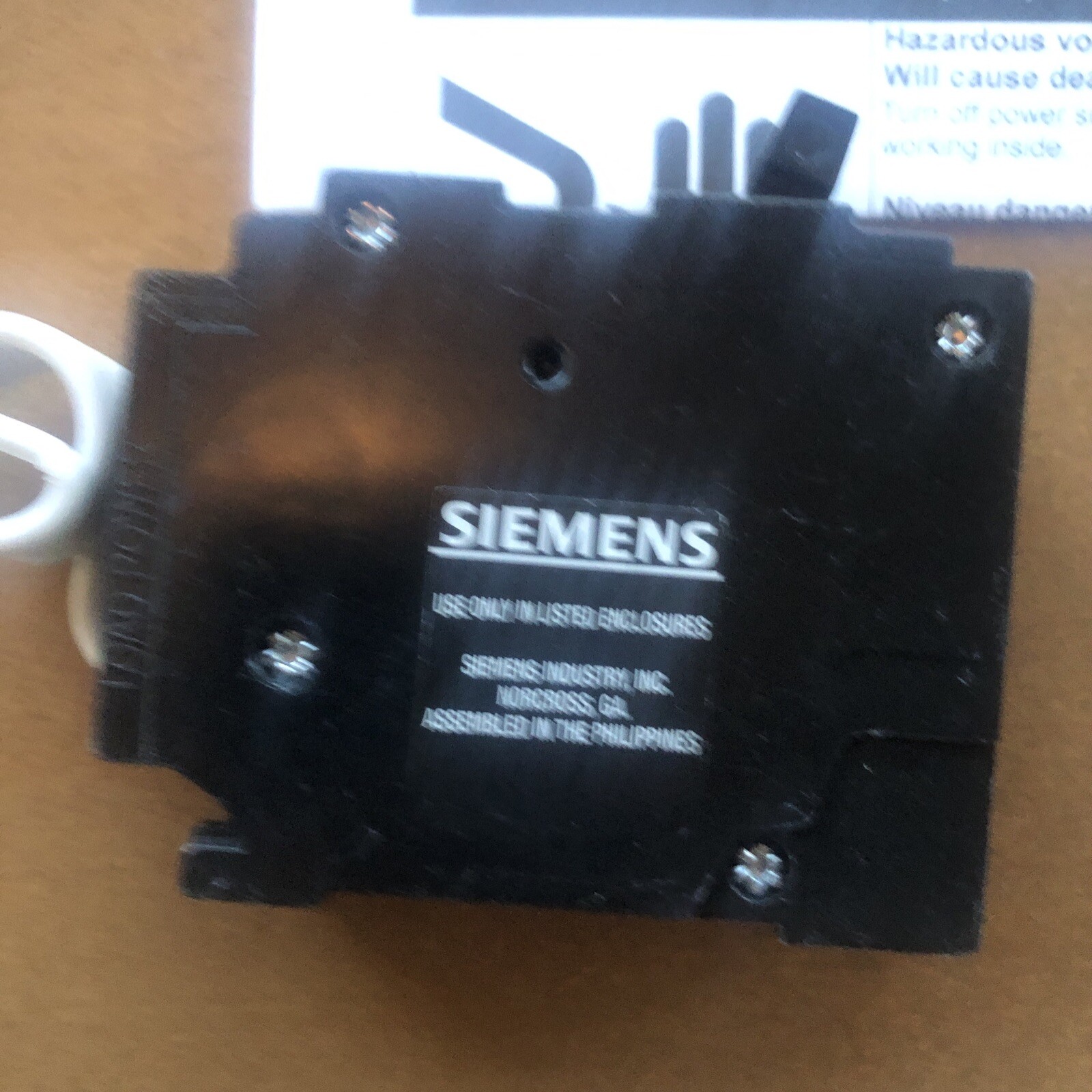 SIEMENS QF115 1 pole 15 amp plug in 120V Ground Fault Breaker