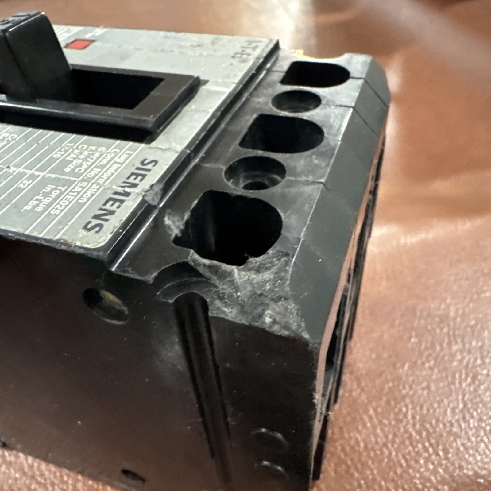 ITE Siemens ED43B015 3 Pole 15 Amp 480VAC 3Ph ED4 Sentron Series Circuit Breaker