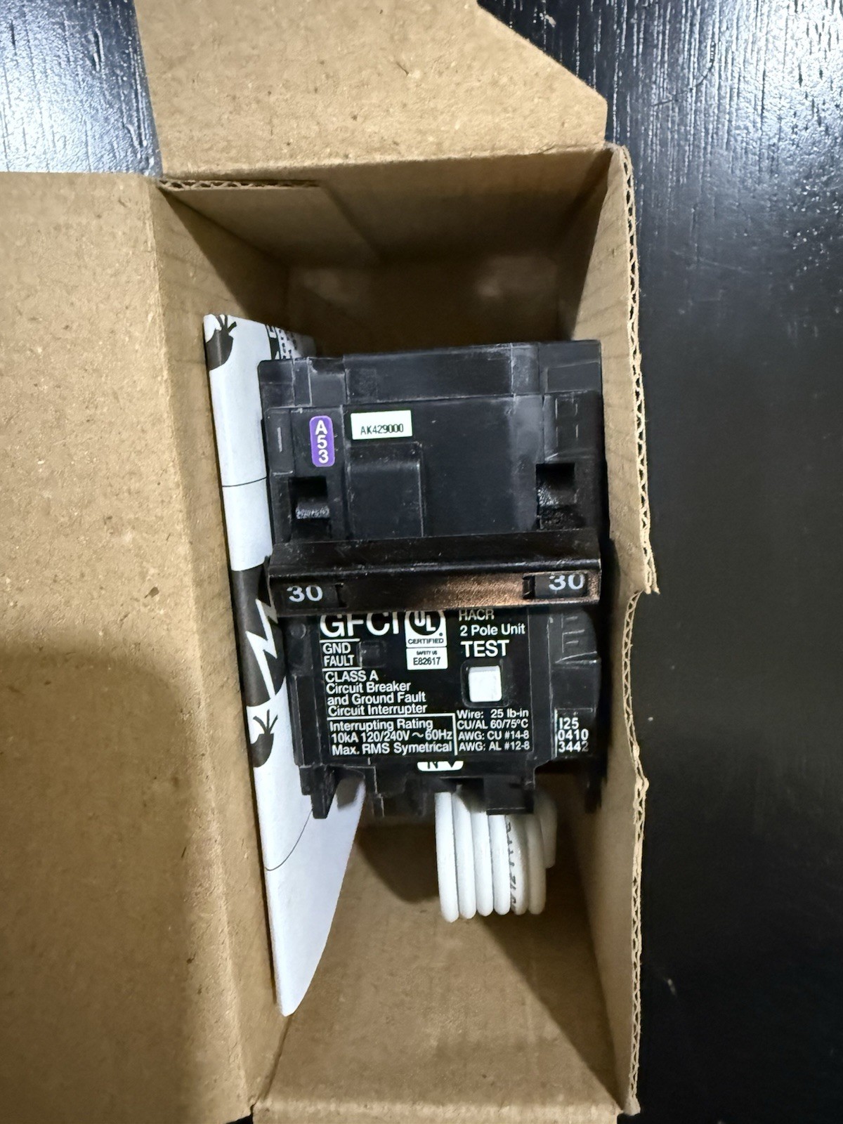Siemens Q230GF Ground Fault Circuit Breaker: 2-Pole – 30 AMP – 120/240 VAC – NEW