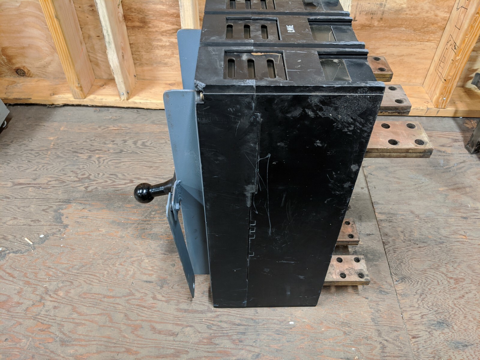 Westinghouse PB32500F Breaker 2500 A 3 Phase with 1200 Amp Trip unit