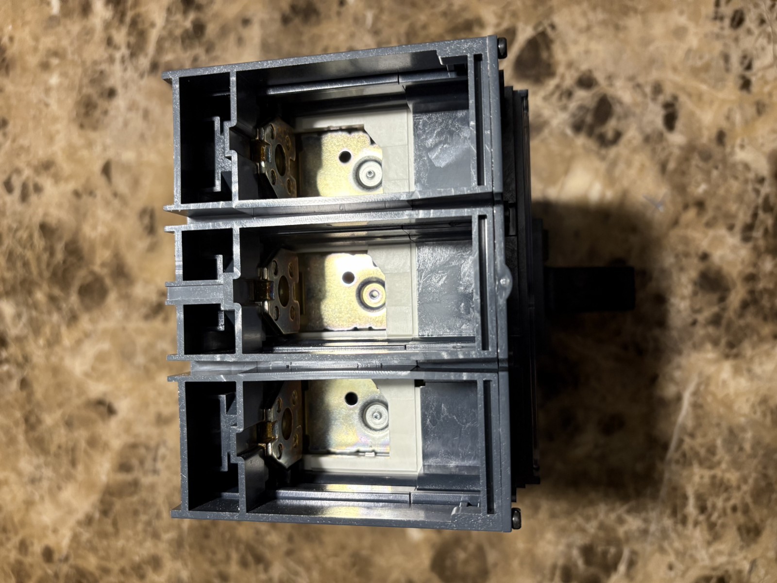 SQUARE D LLF37060D33 , PowerPact BREAKER, 3p /600vdc/ 600A, N/NIB! MAKE OFFER!