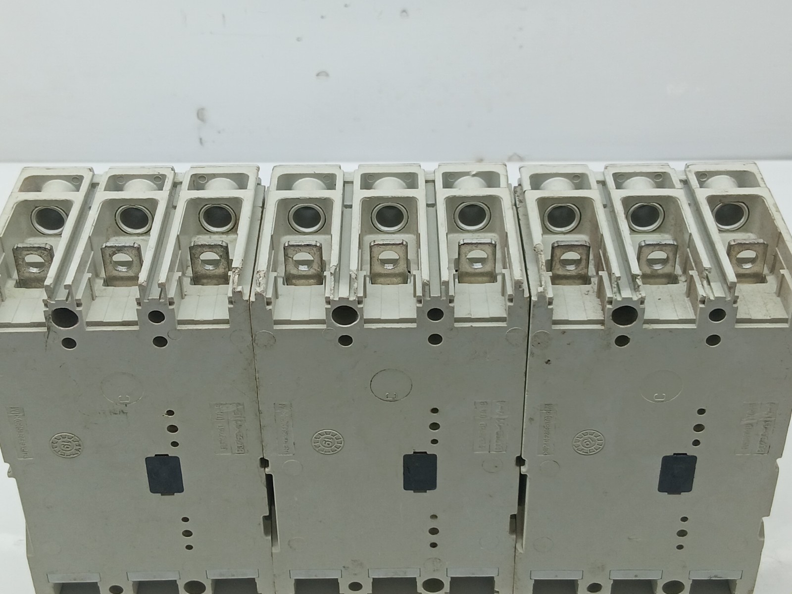 USED ALLEN BRADLEY 140G-G6C3-C80A SER A. CIRCUIT BREAKER 3 POLE 80 AMPS / LOT OF