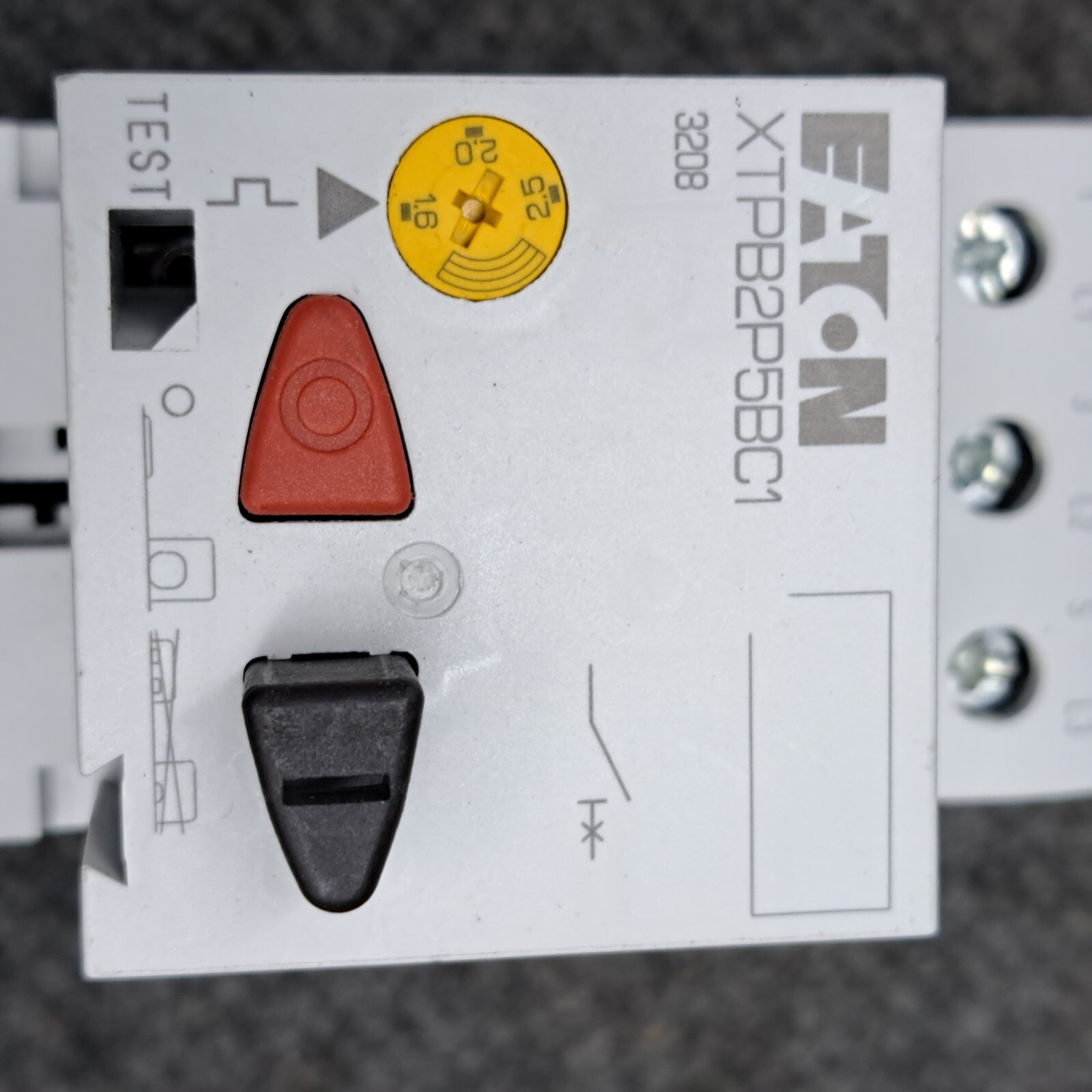 EATON XTPB2P5BC1 / 3208 Manual Motor Protector: Non-Reversing, 3 Poles, 2.5 A,