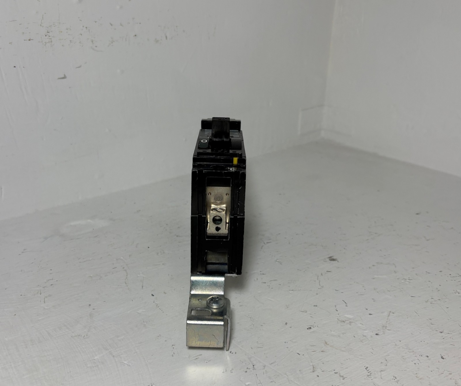 Square-D I-Line FH16020C 20A Circuit Breaker Green Label 277V FA 1 Pole 20 Amp