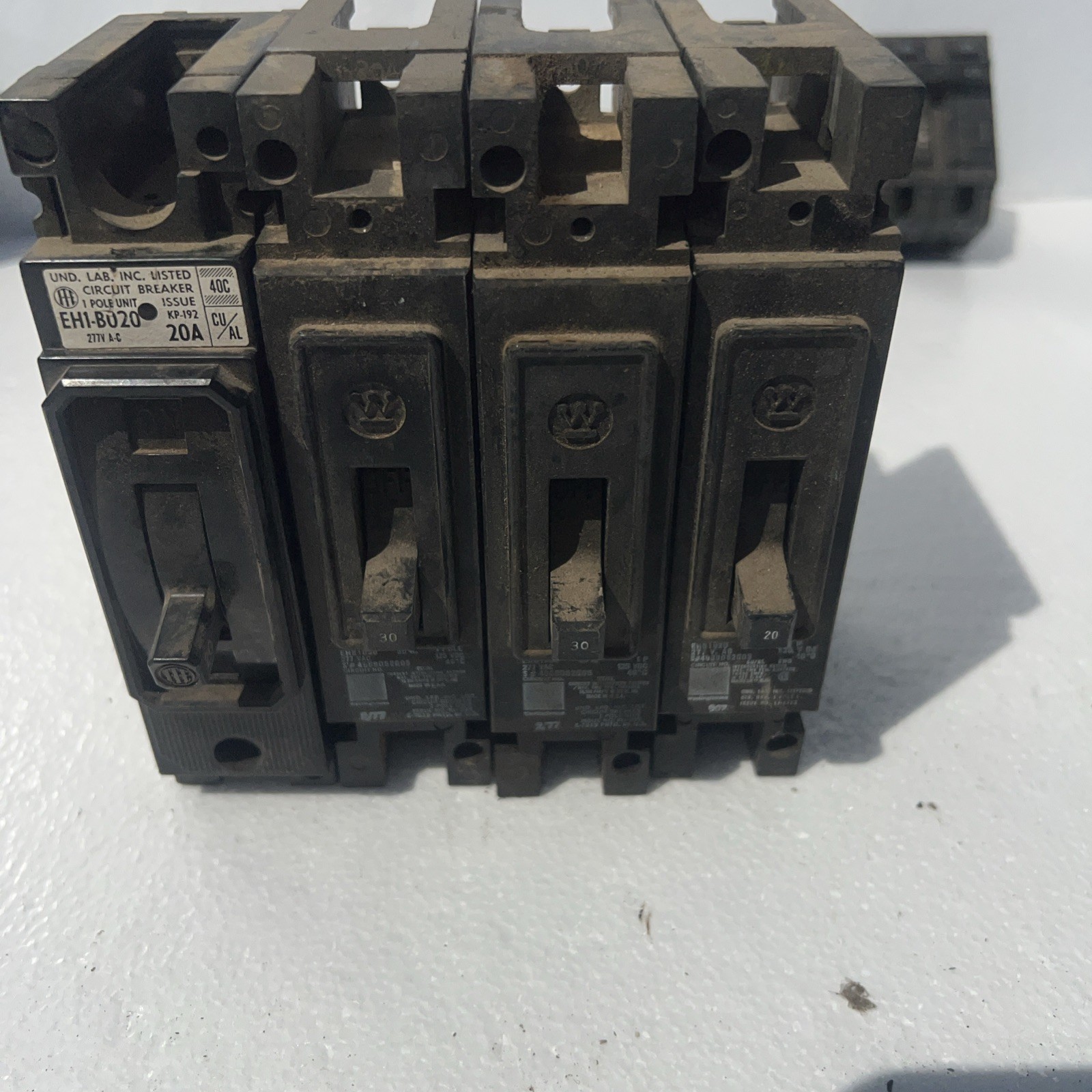 Lot of 40 Circuit Breakers assorted Single Double 3 Pole 20 30 60 Amp Lot 135