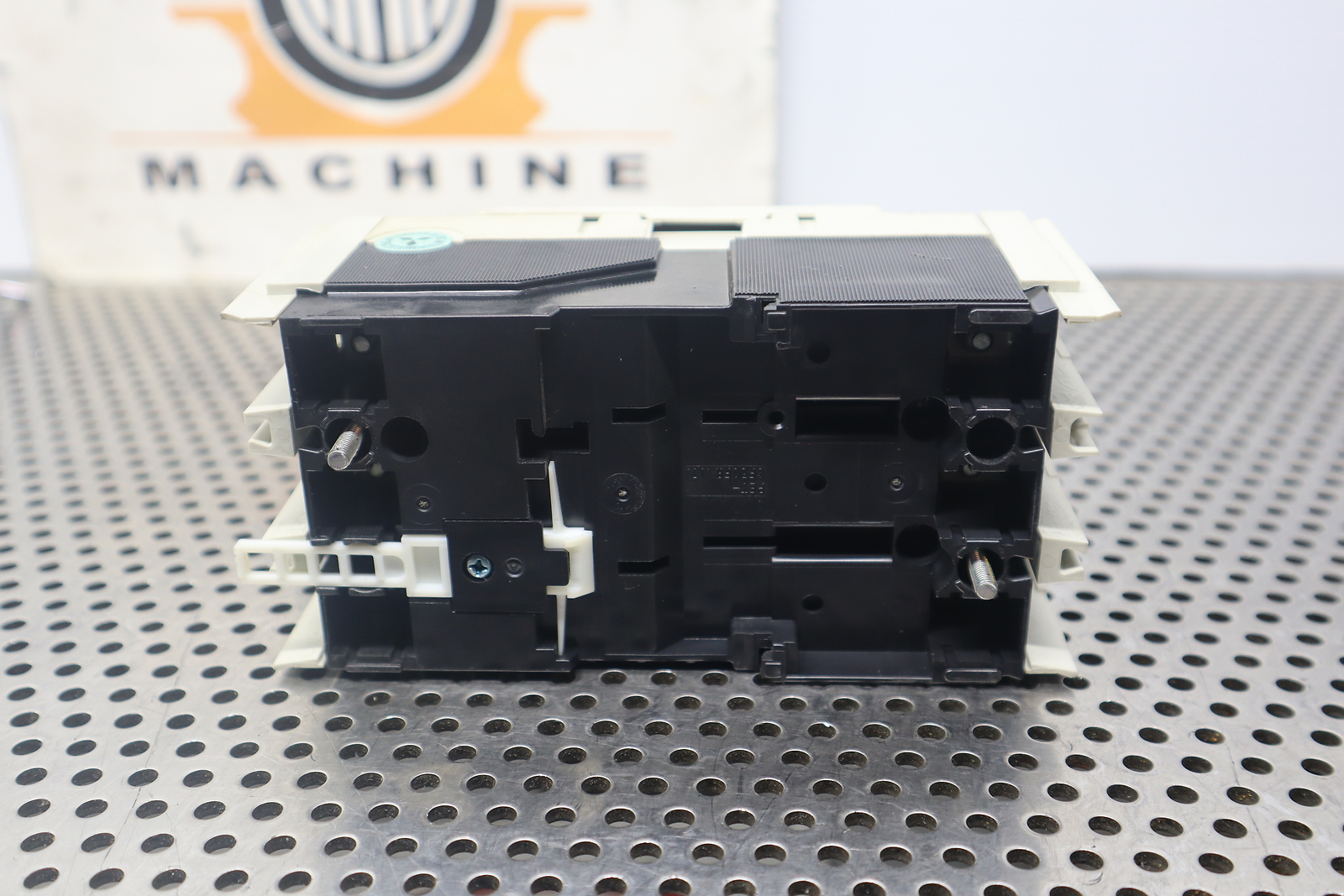 Mitsubishi NF50-SWU 15A No-Fuse Breaker 3-Pole 240VAC W/ F05SWUA Handle Used