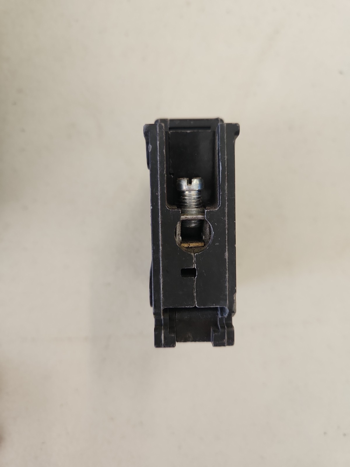 LOT OF 23 Eaton BR120 Circuit Breaker – Black READ DESCRIPTION