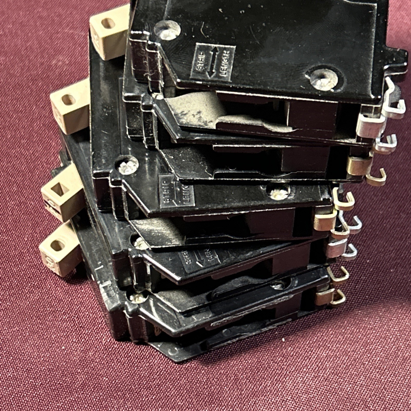 Cutler-Hammer Type CH 1-pole circuit breakers 2-15 A/2-20 A/1-30 A KH-227 Vintag