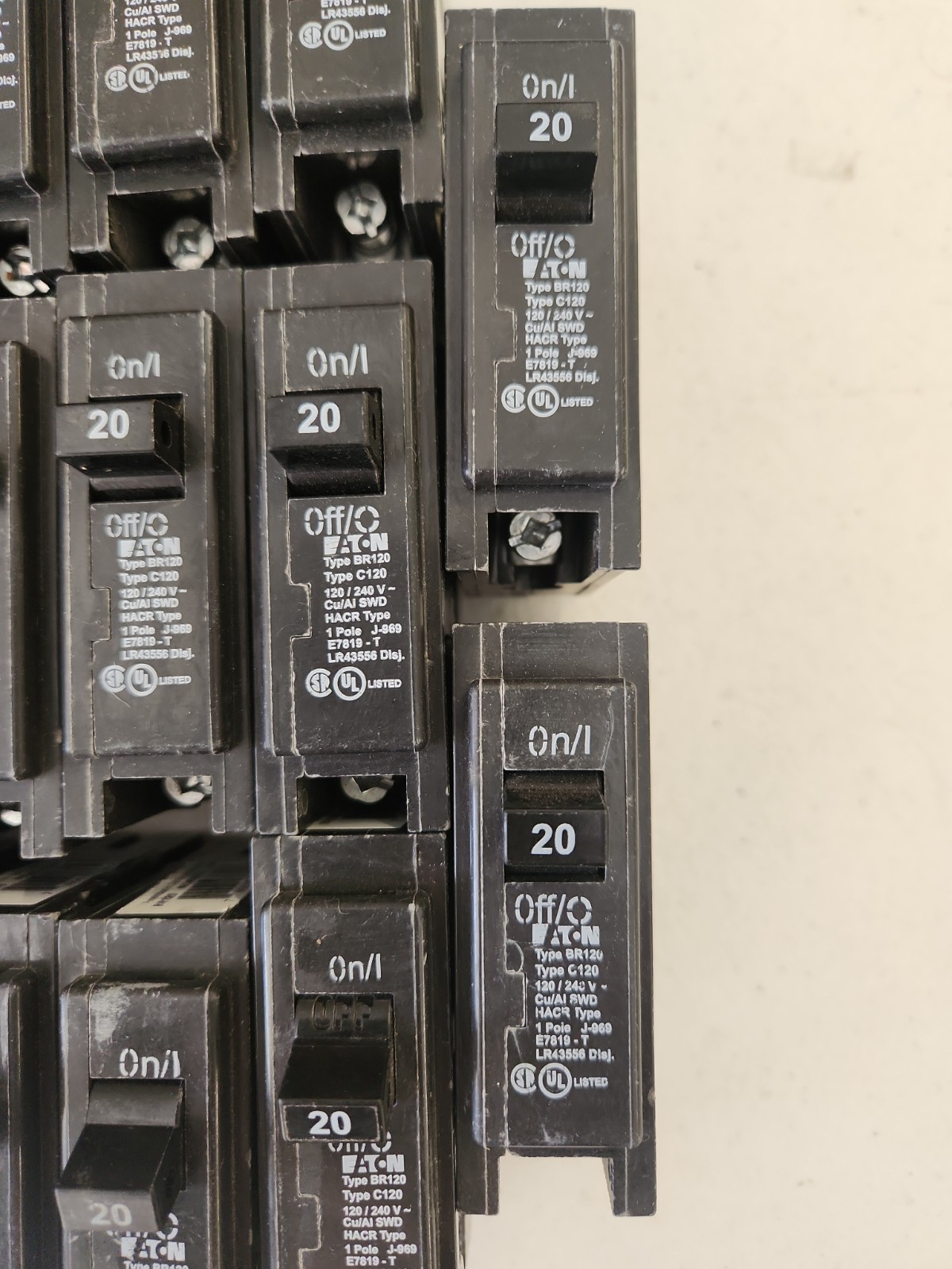 LOT OF 23 Eaton BR120 Circuit Breaker – Black READ DESCRIPTION
