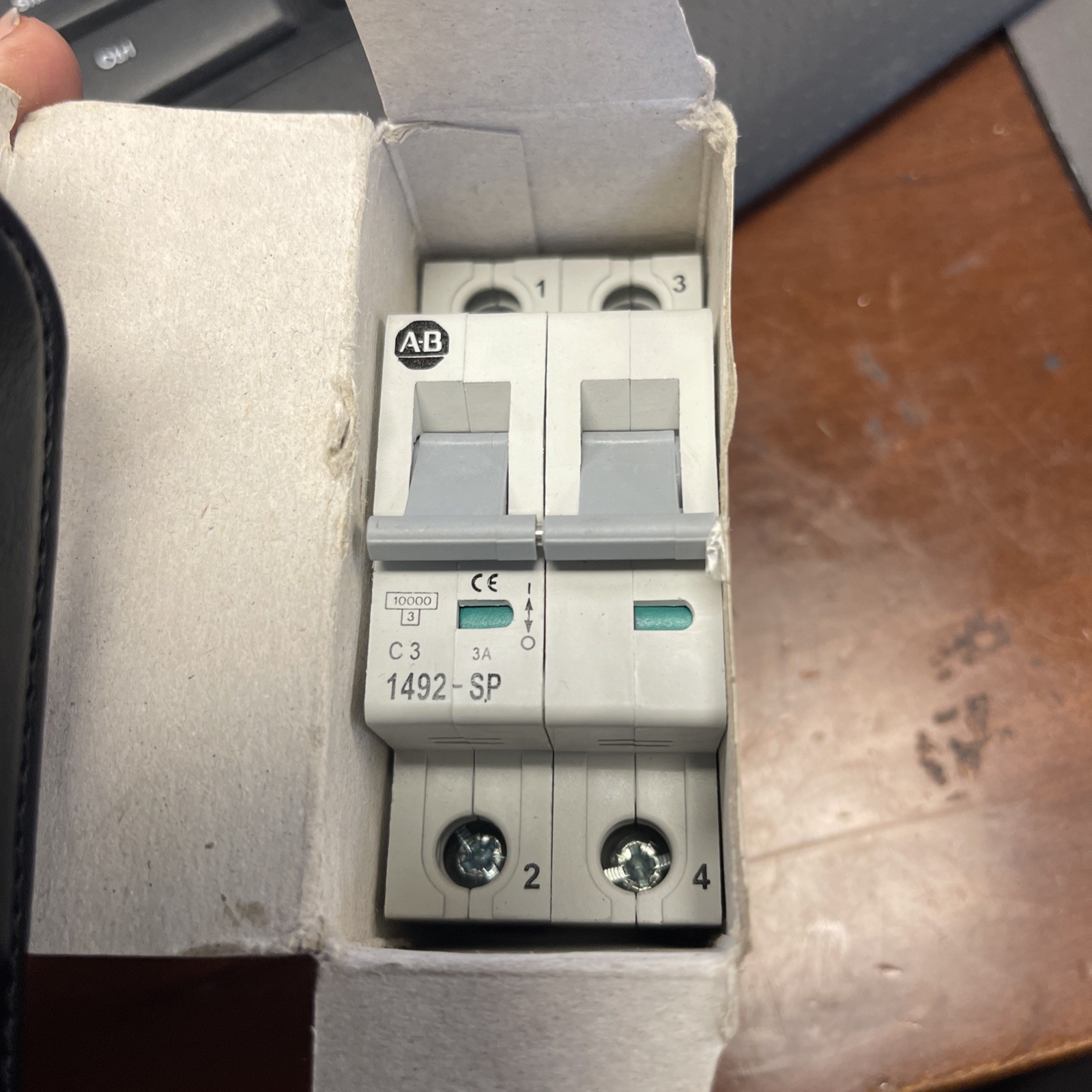 GENUINE ALLEN-BRADLEY MINI CIRCUIT BREAKER 3A, C, 2 POLE 1492-SP2C030