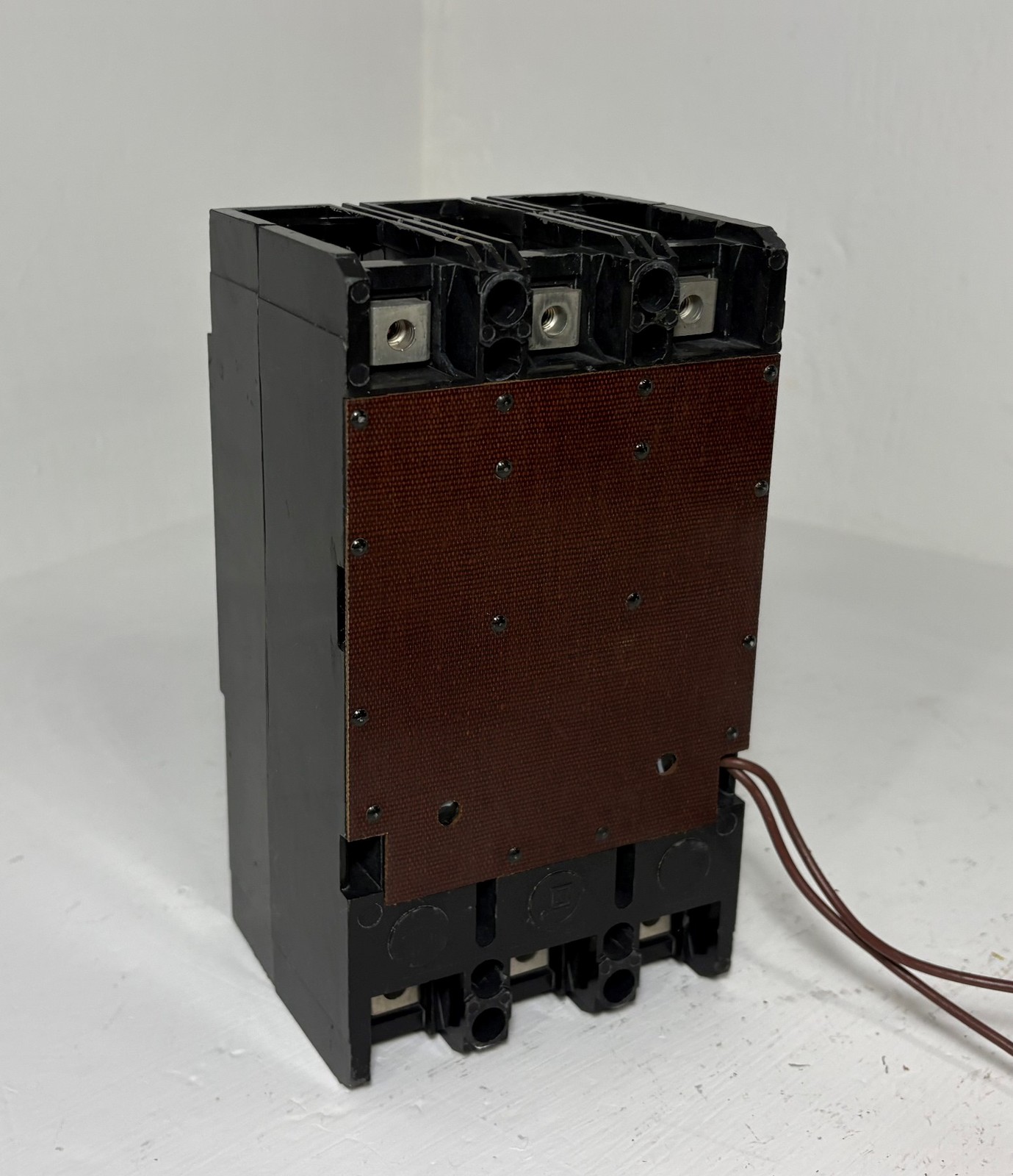Square D KAP362251121 225A Circuit Breaker Black w/ UVR KAL 3P KAP36225 225 Amp