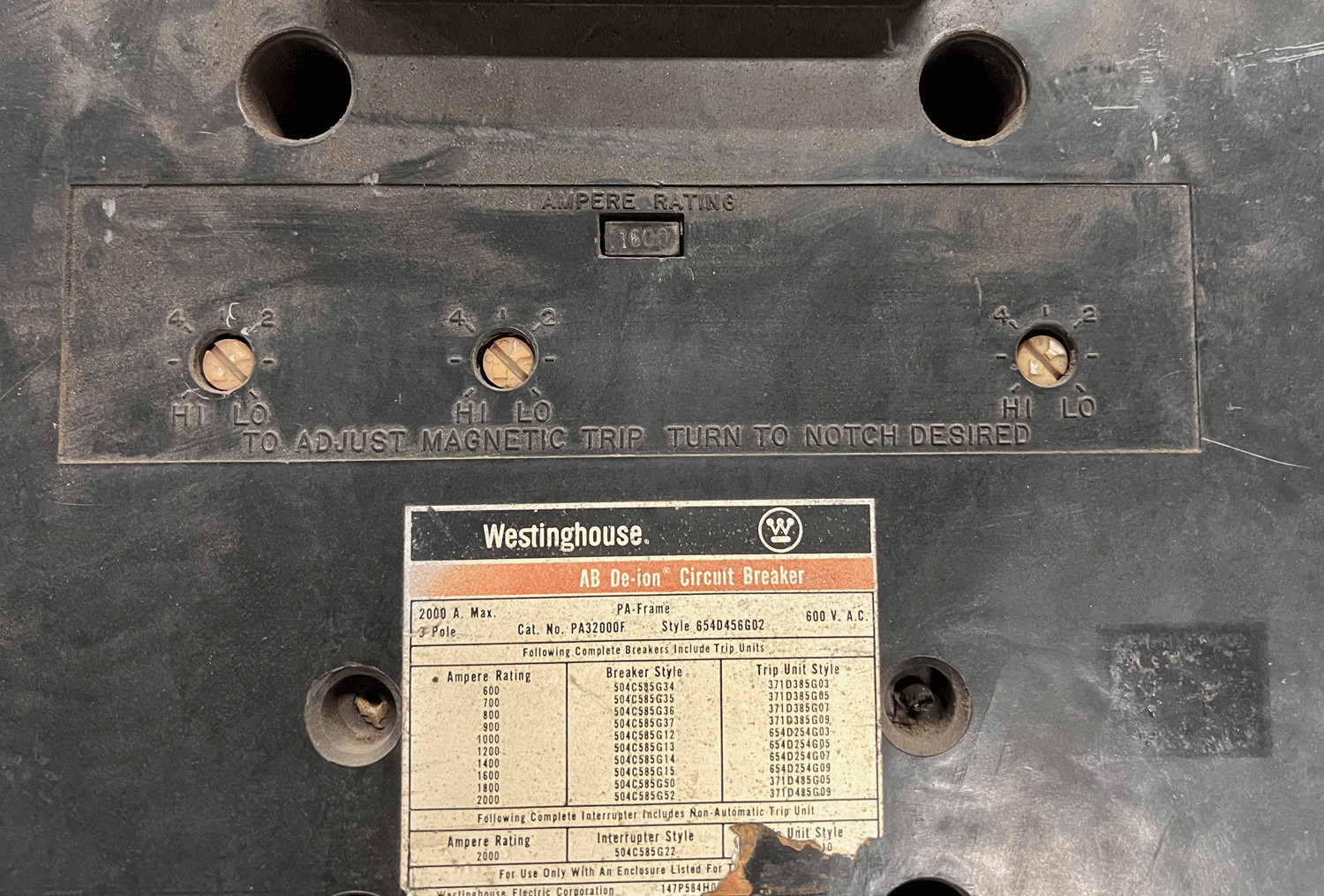 Westinghouse PB32000F 1600amp Trip De-Ion circuit breaker BROKEN SWITCH PARTS