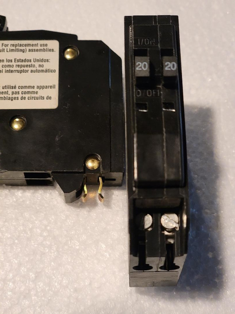 Lot of 2 Square D QO2020 Tandem Circuit Breaker 20A Twin NO HOOK Non-CTL Tested