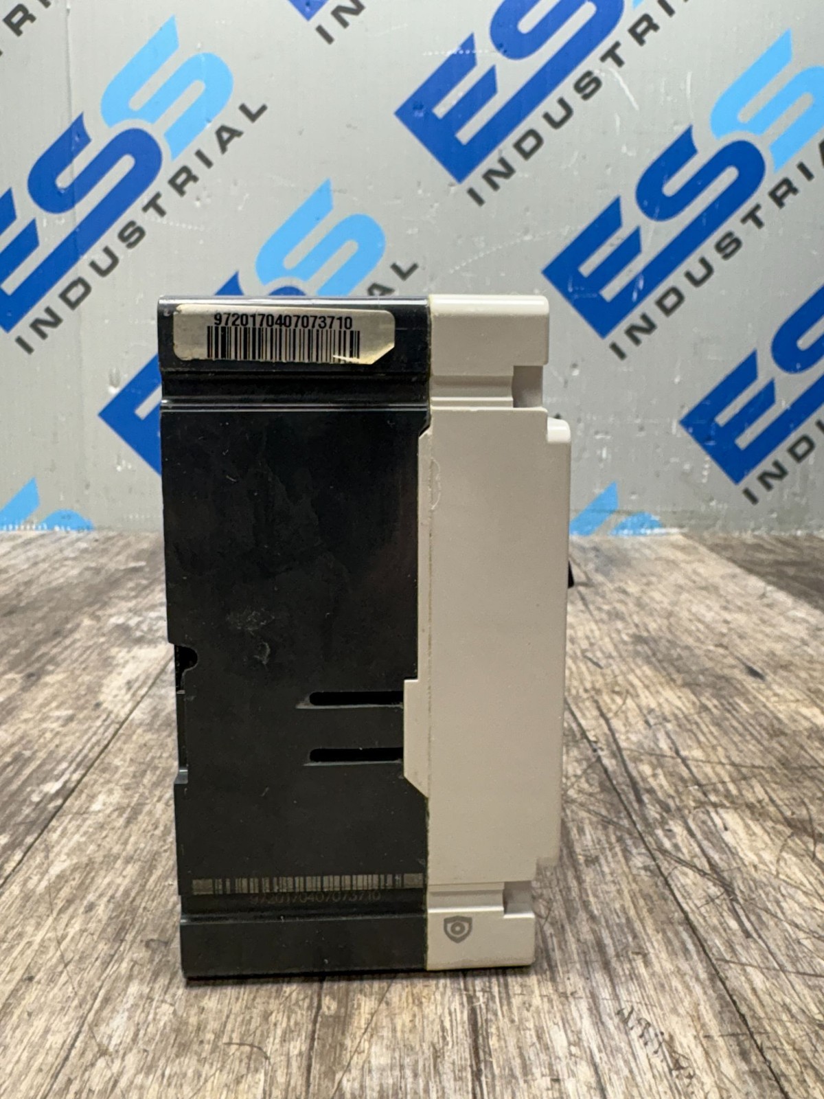 EATON EDB3200BP10 EDB22K 200A 3 POLE MOLDED CASE CIRCUIT BREAKER