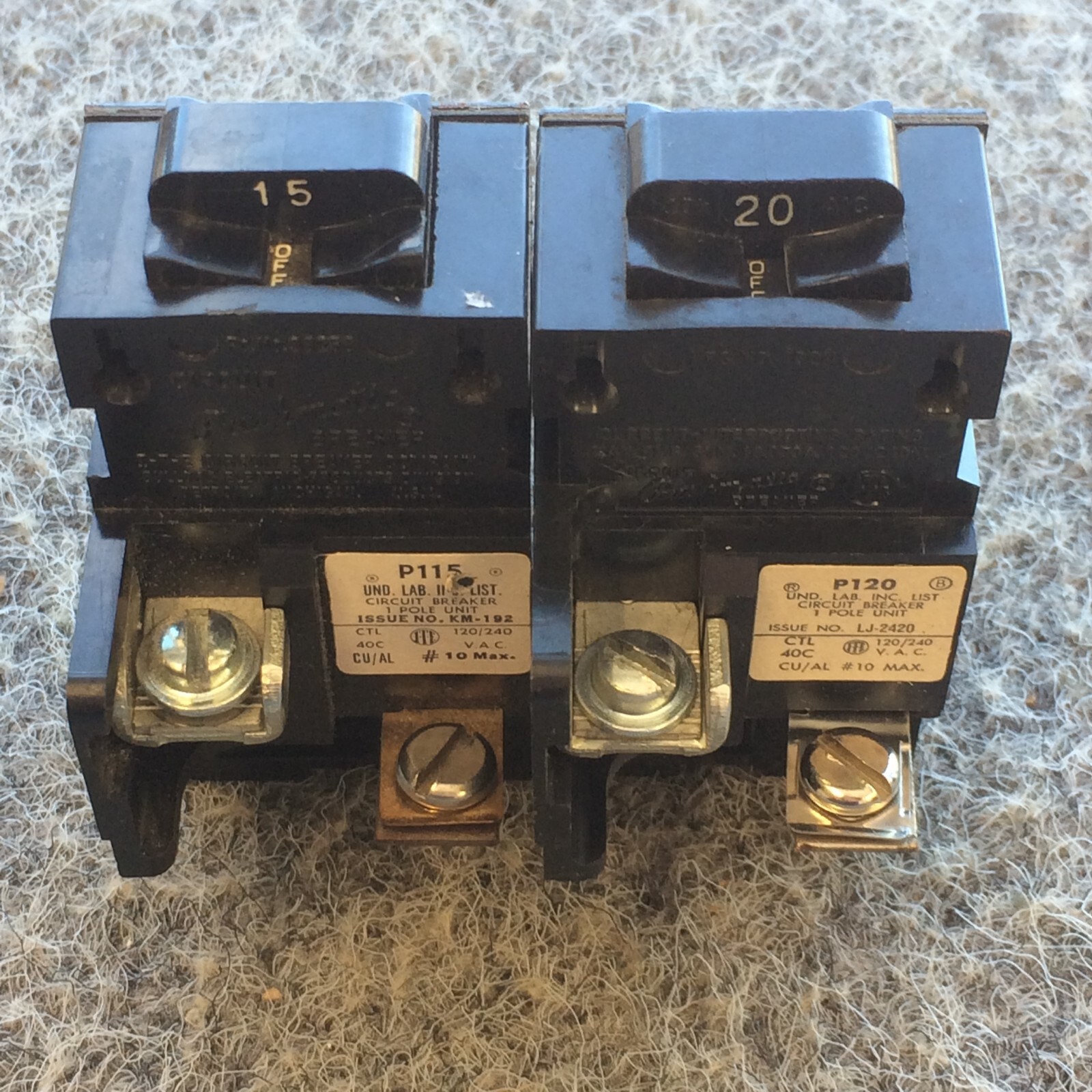 Lot Of 2 Bulldog P115 P120 15 Amp 120 Volt 1 Pole Pushmatic Circuit Breaker ITE