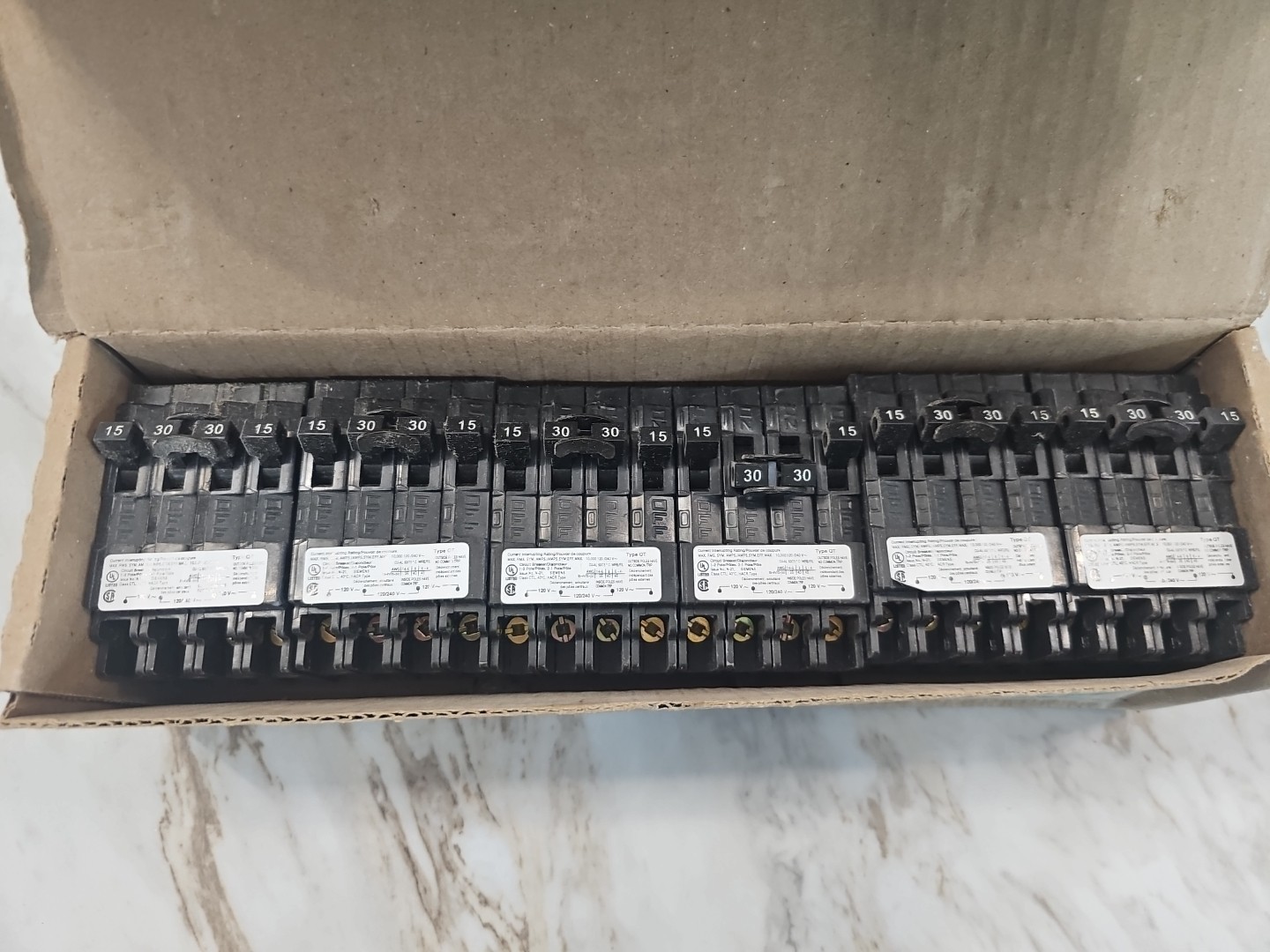 SIEMENS Q21530CT 30 Double Two 15-Amp Single Pole Circuit Breaker, Black