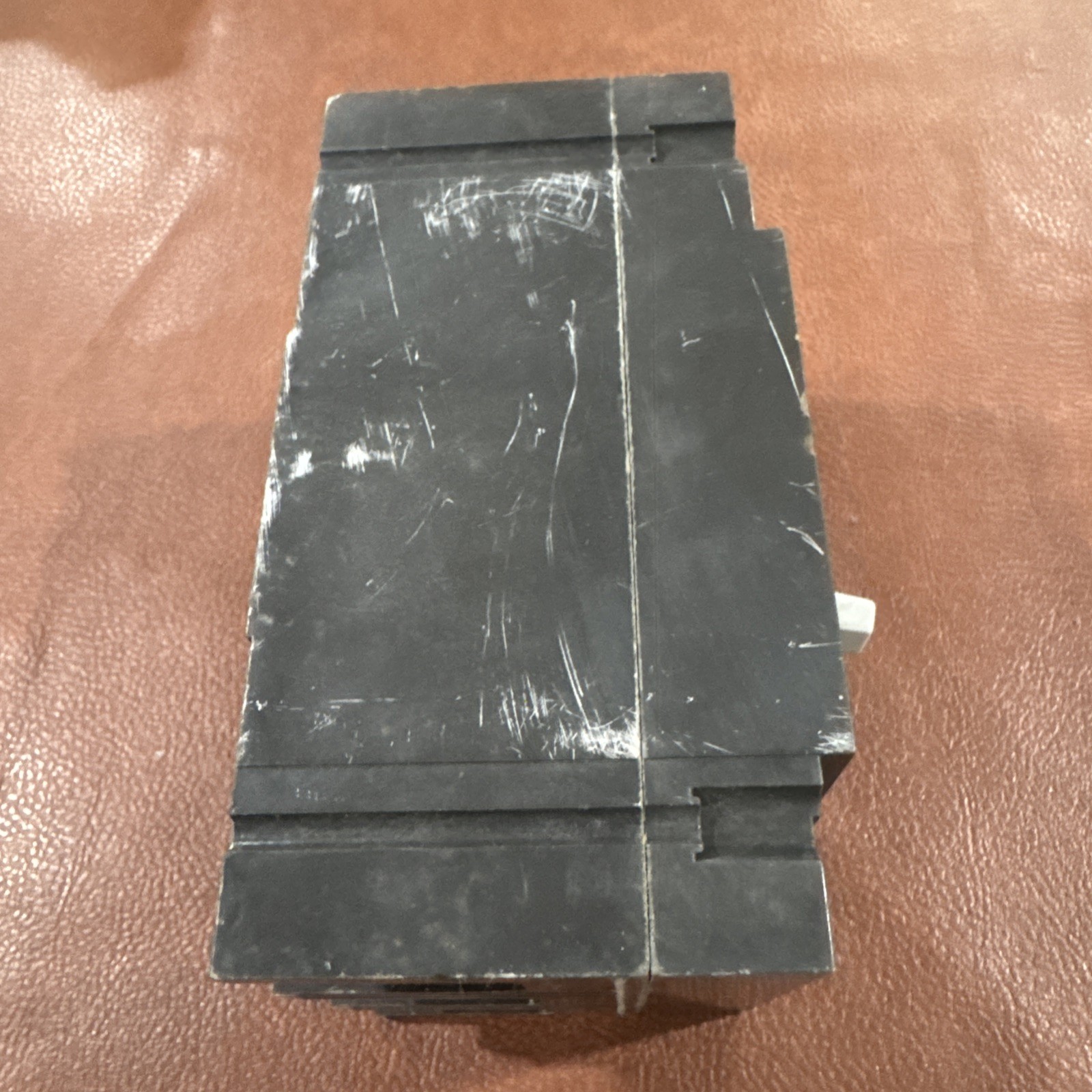 GE Circuit Breaker THED136020 3 Poles 600VAC 250VDC 20A 25kA 480V HI-BREAK