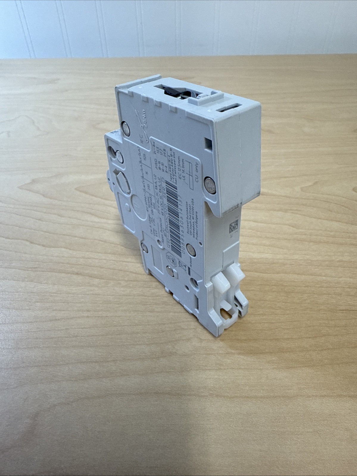 Allen-Bradley AB 1492-SPM1C020 1492-SP C 2A Circuit Breaker (00885630614137)