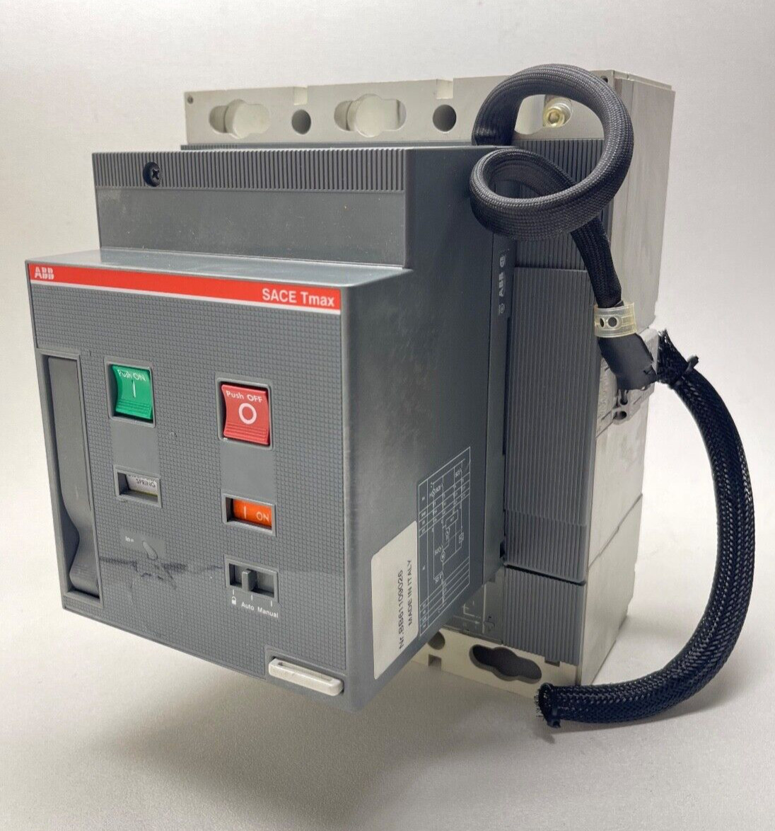 ABB SACE S6N 3P 600A S6N600BW ISOMAX TMAX +ABB KT6M4 MTR OPR T6 110-125VAC/DC