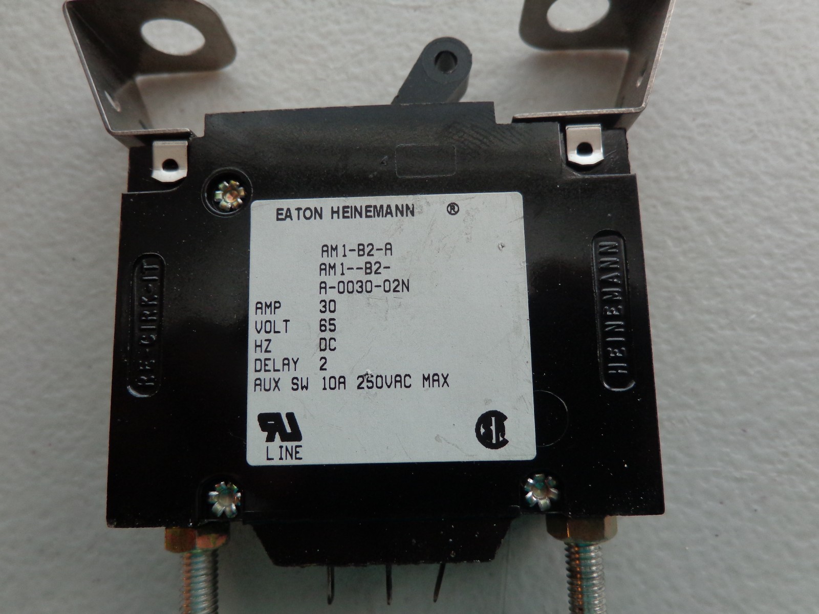 Eaton Heinemann AM1-B2-A-0030-02N 30A 65V Circuit Breaker