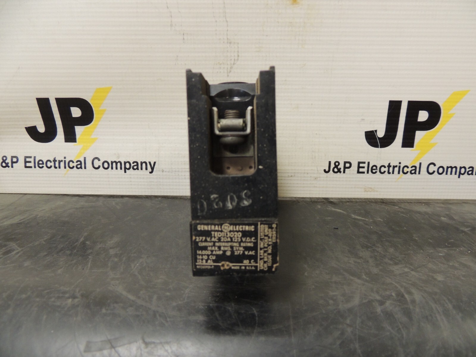 GE TED113020, 20 Amp, 277 Volt, 1 Pole, BLACK, Circuit Breaker- QTY Available!