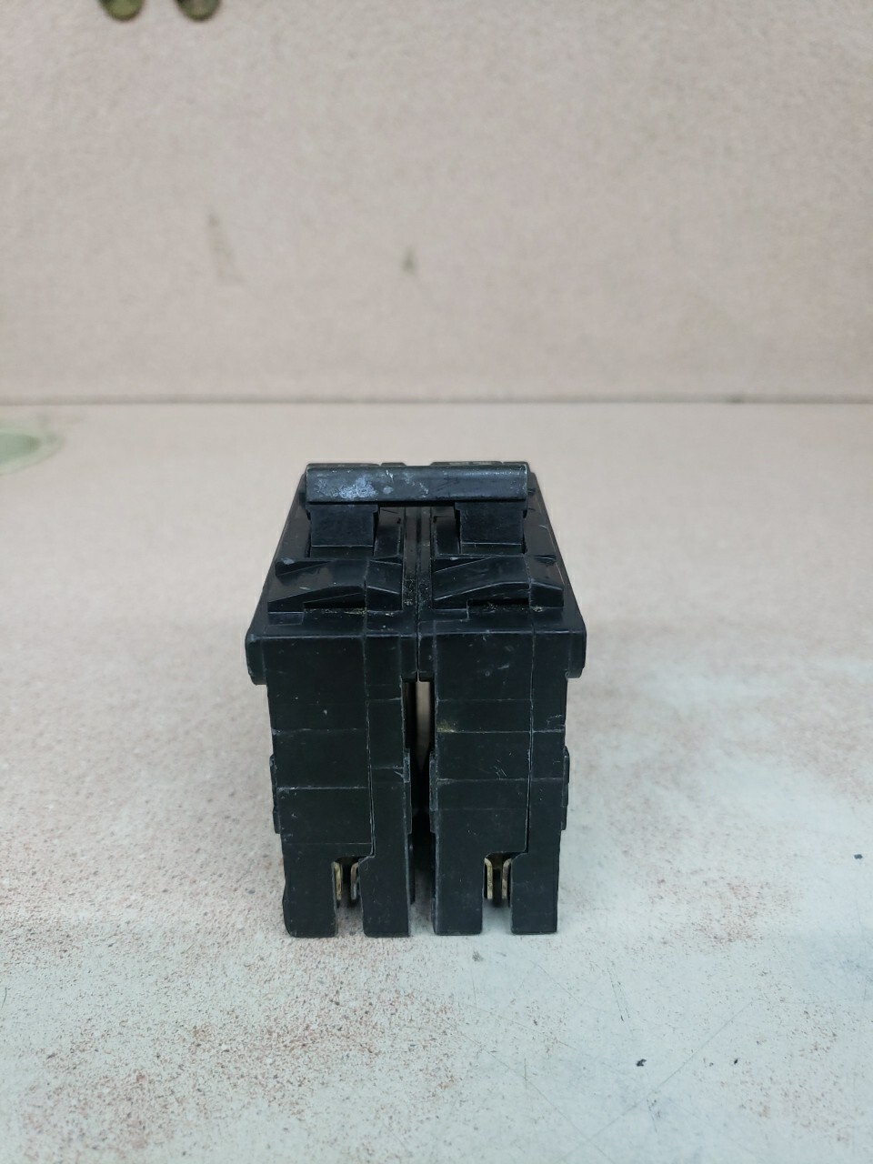 NEW TAKE OUT Siemens Q245 45 Amp Double-Pole Type QP Circuit Breaker