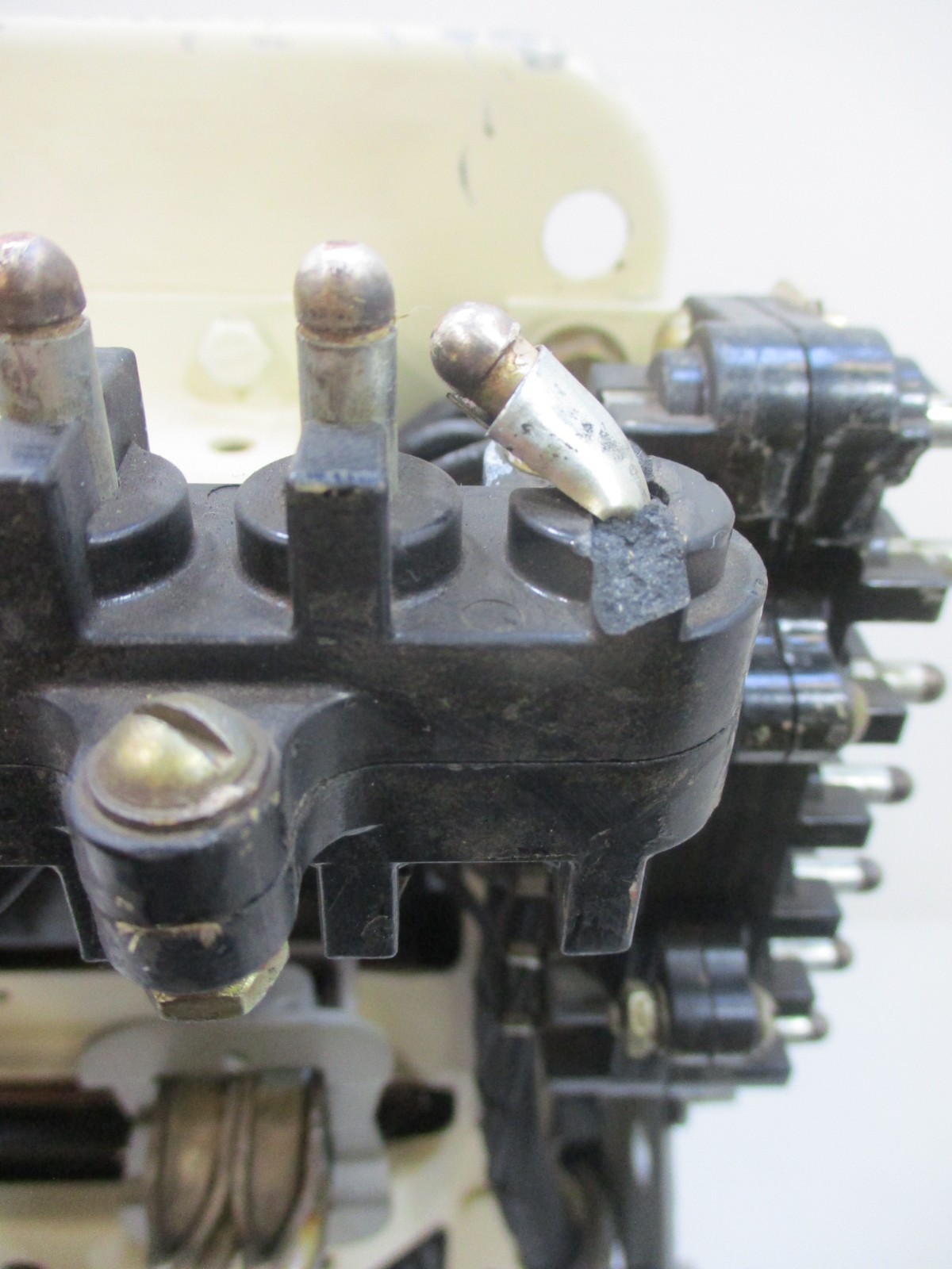 GE AK-2A-25-1 600 Amp Motor Operated Air Breaker 600A 600V LI Versa-Trip Unit