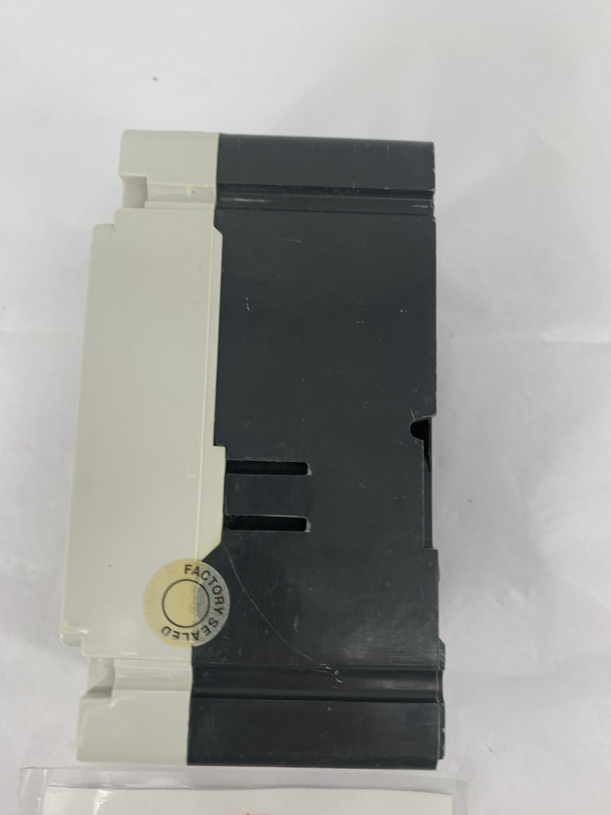 Eaton Cutler-Hammer ED2125L 125A 2P 240VAC Molded Case Circuit Breaker F-Frame