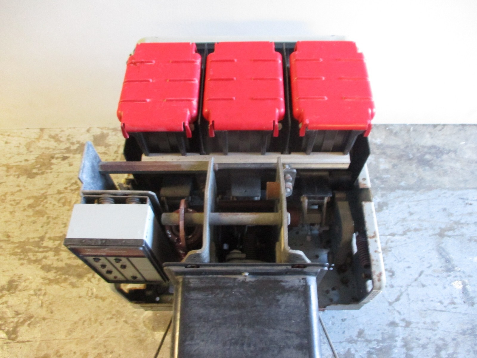 GE AKR-6D-30H 800 Amp LSI Air Circuit Breaker 800A Micro Versa Trip TA9VT20SA1