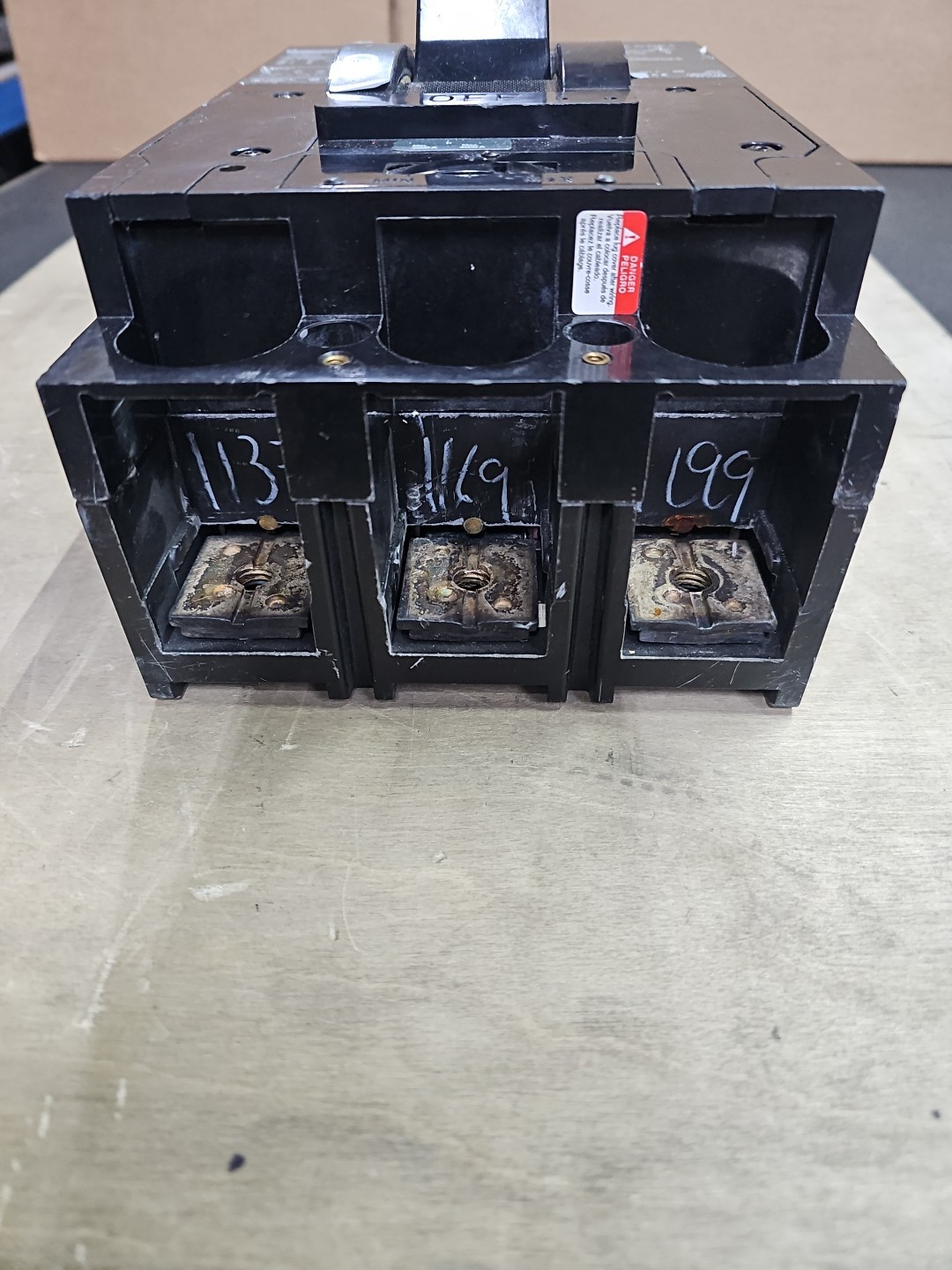 Square D LAL36400 3p 400a 600v Circuit Breaker Used