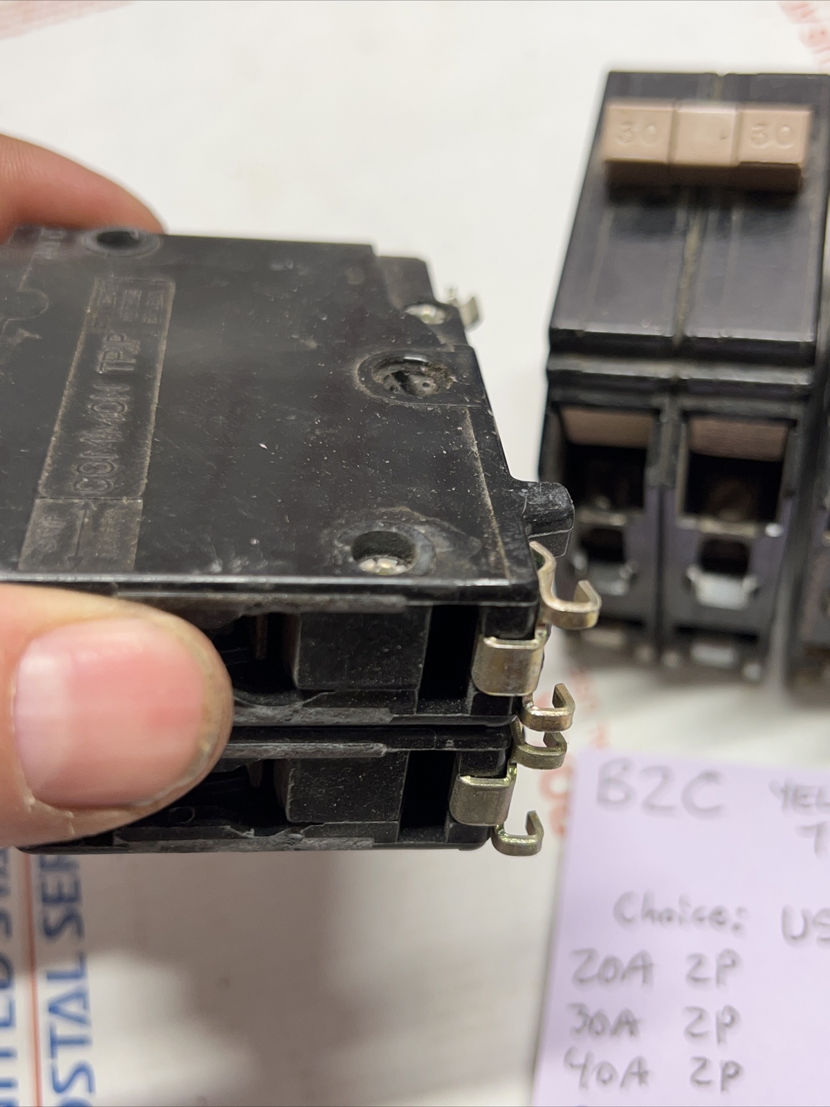 Eaton Cutler Hammer CH 230 CH250 CH240 2P 20A 30A 40A 50A Circuit Breaker ED4U