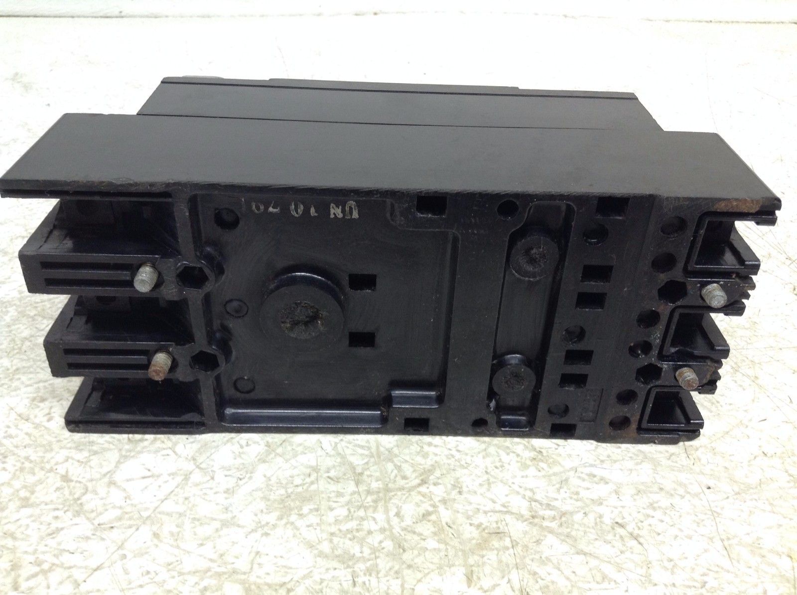 GE General Electric TF136015 600 VAC 15 A 3 Pole Circuit Breaker (OK)