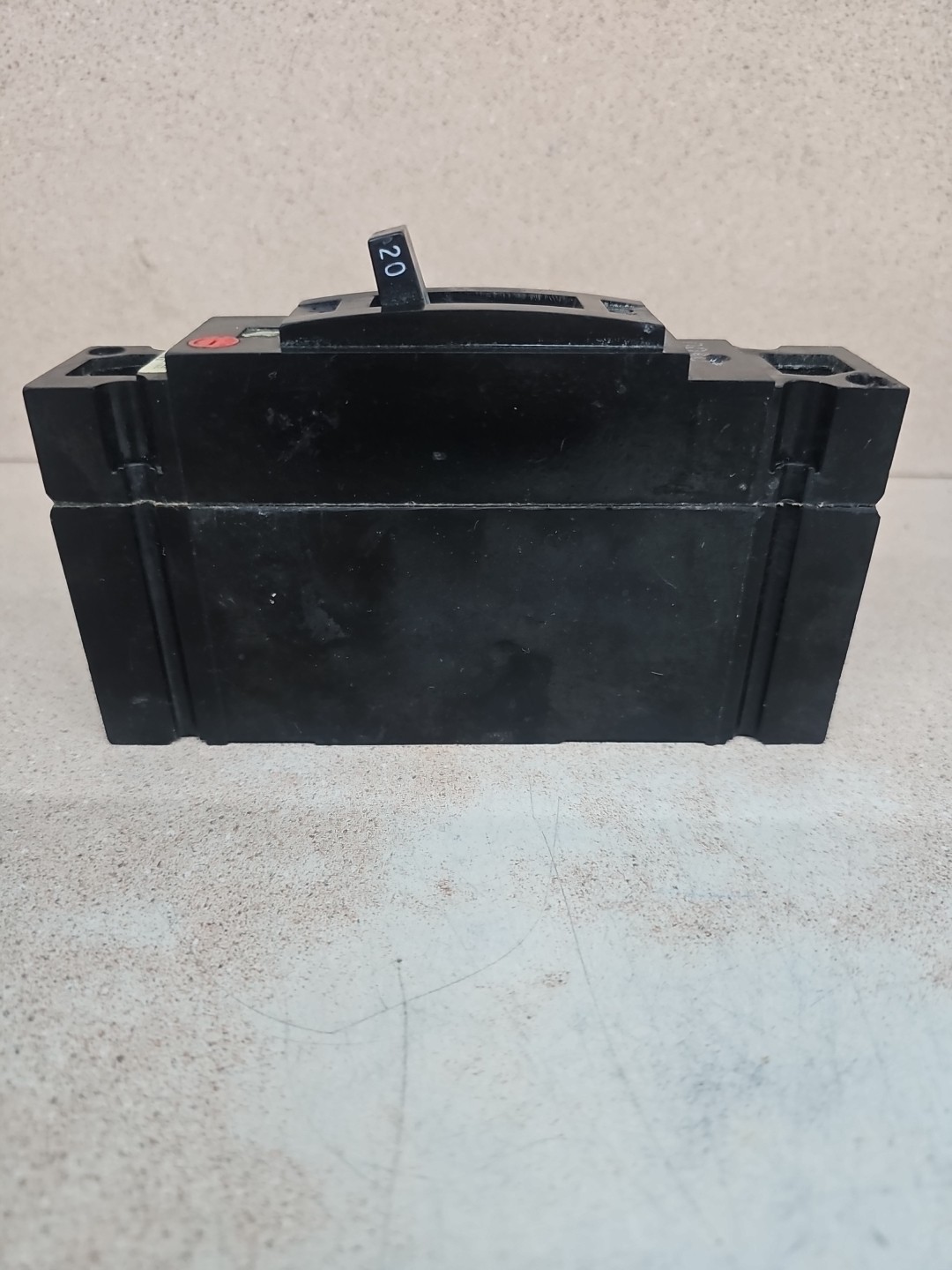 GE TED113020 Circuit Breaker, 20A, 1P, 277V