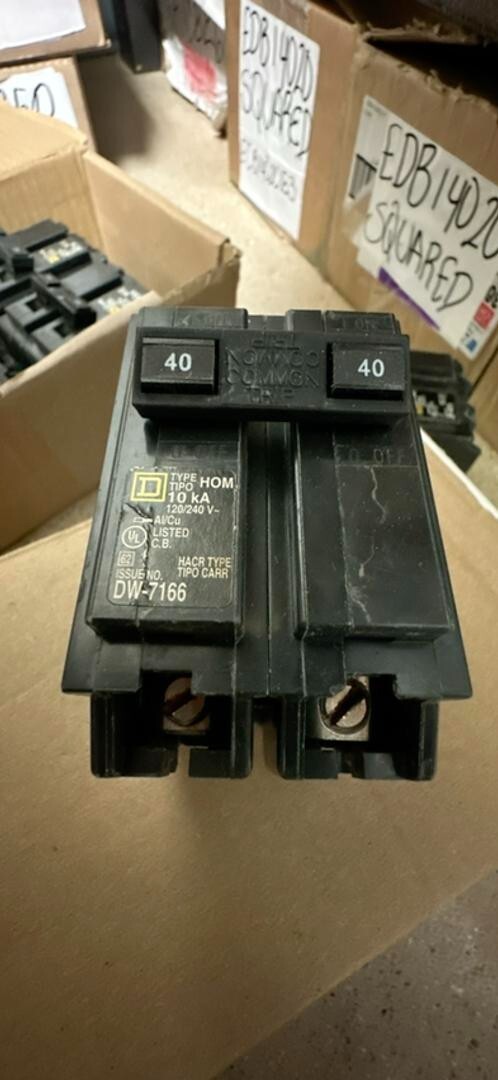 USED Square D HOM240 2 Pole 40 Amp 120 240V Type HOM Plug In Circuit Breaker