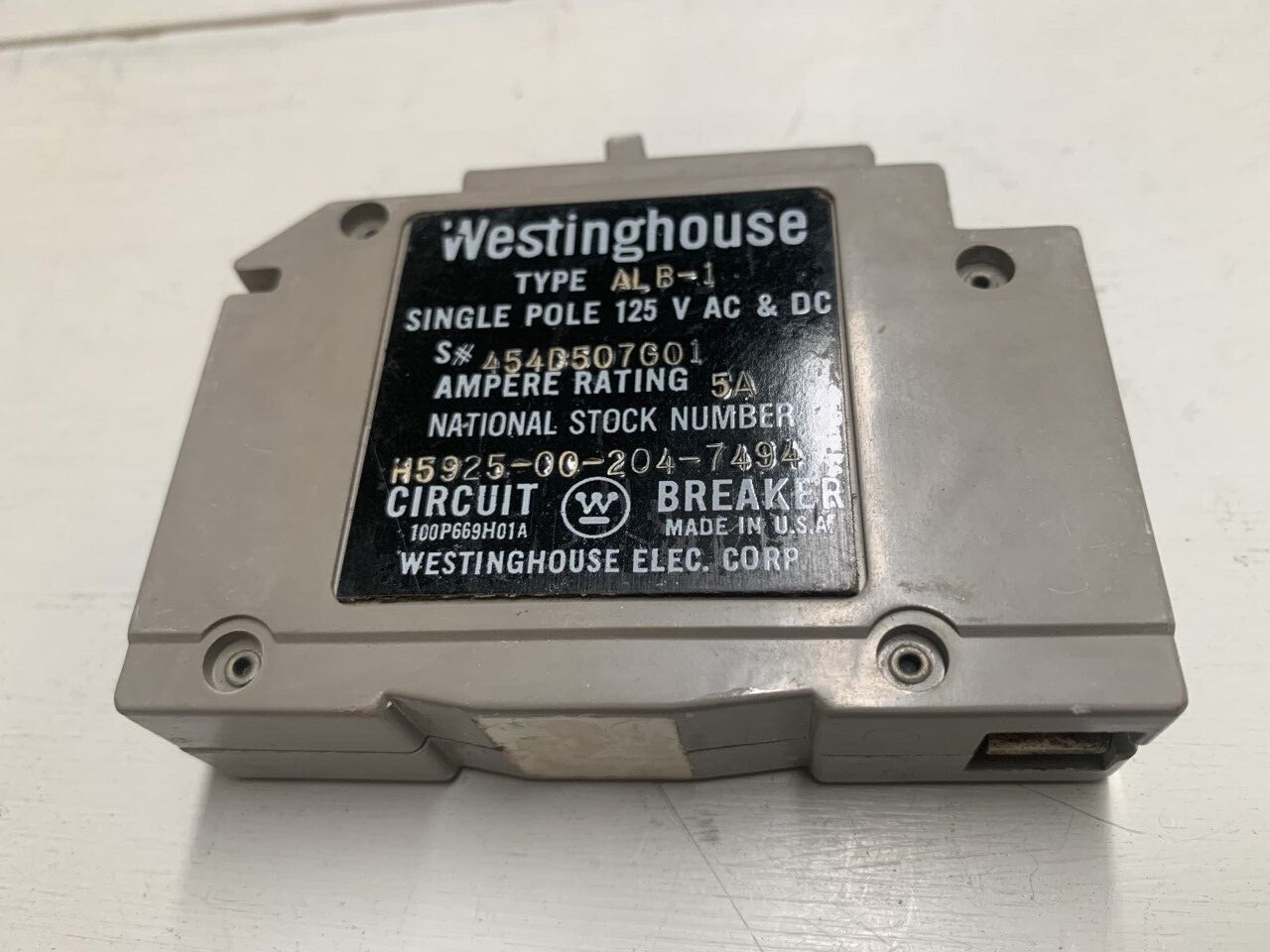 Westinghouse Circuit Breaker Type ALB-1, H5925-00-204-7494 5 Amp Good Condition.
