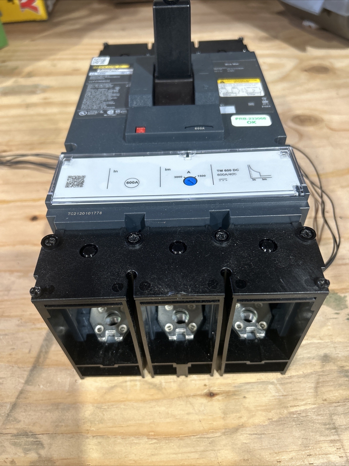 600 Amp LLF37060D33 Square D Powerpact 600V
