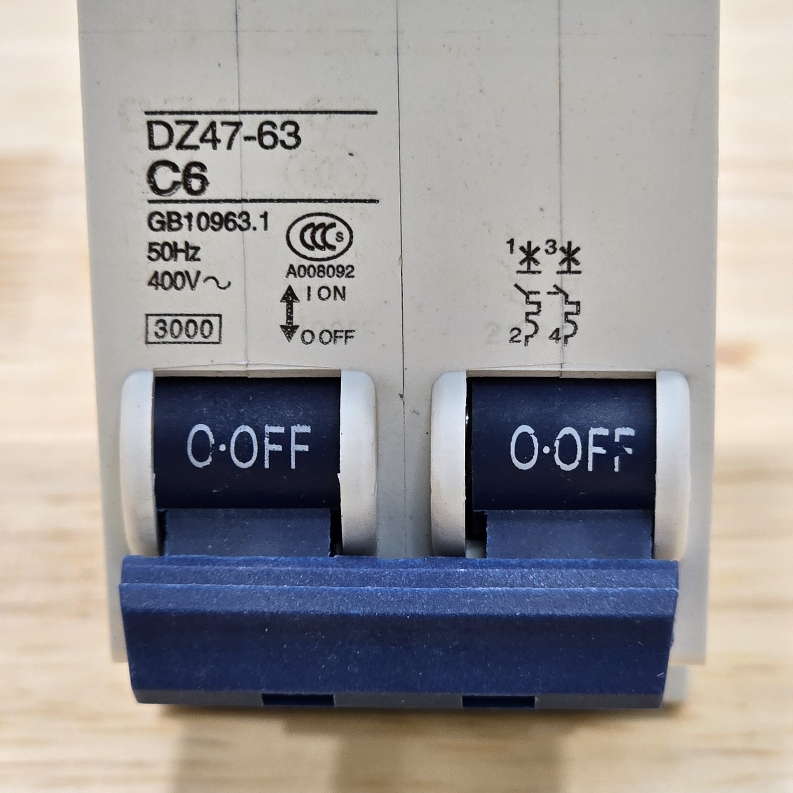 DZ47-63 C6 AC 400V 6A Overload Protection Miniature Circuit Breaker 2 Pole MCB