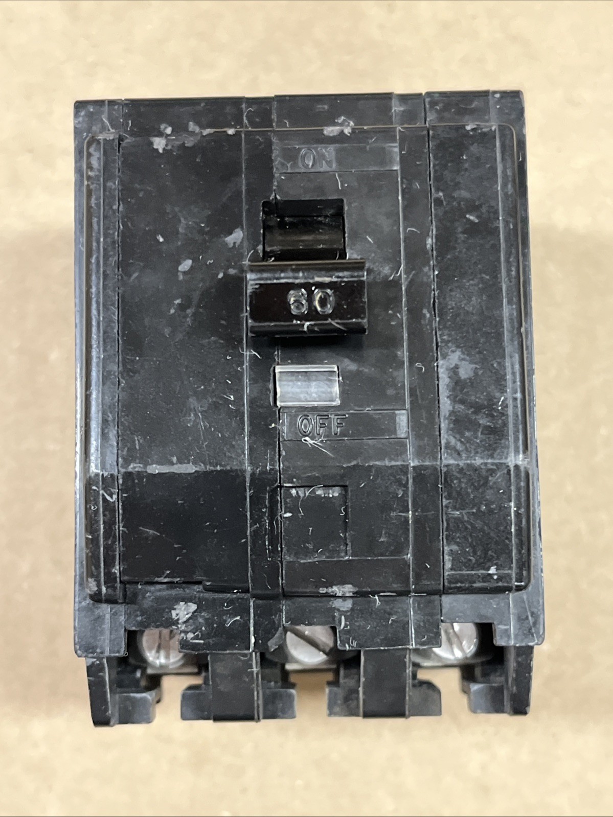 SQ-D QOB360 SQUARE D CIRCUIT BREAKER 3 POLE, 60A Bolt-on 10k 13
