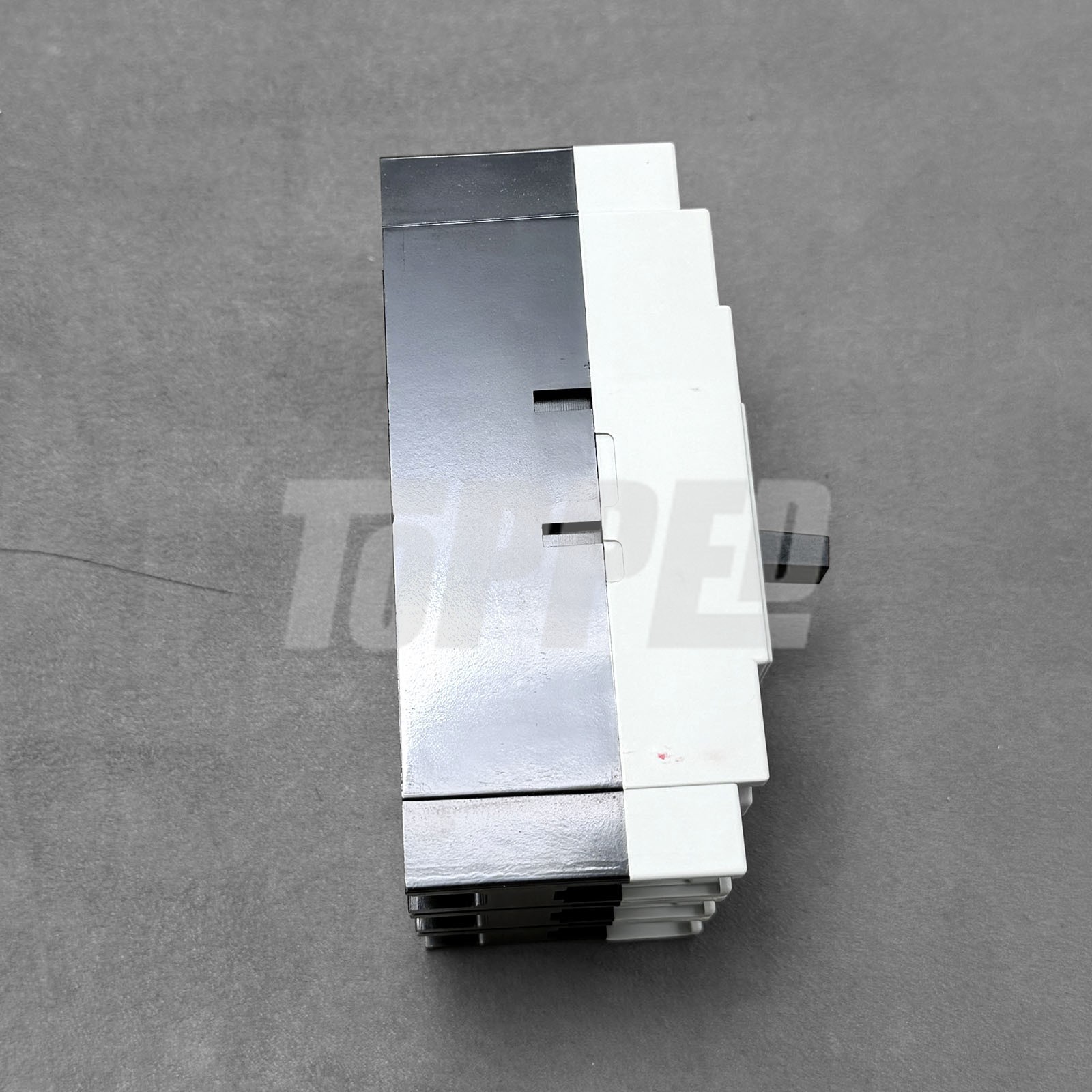 TO-50EC 3P 15A Fusion-free Circuit Breaker for TECO