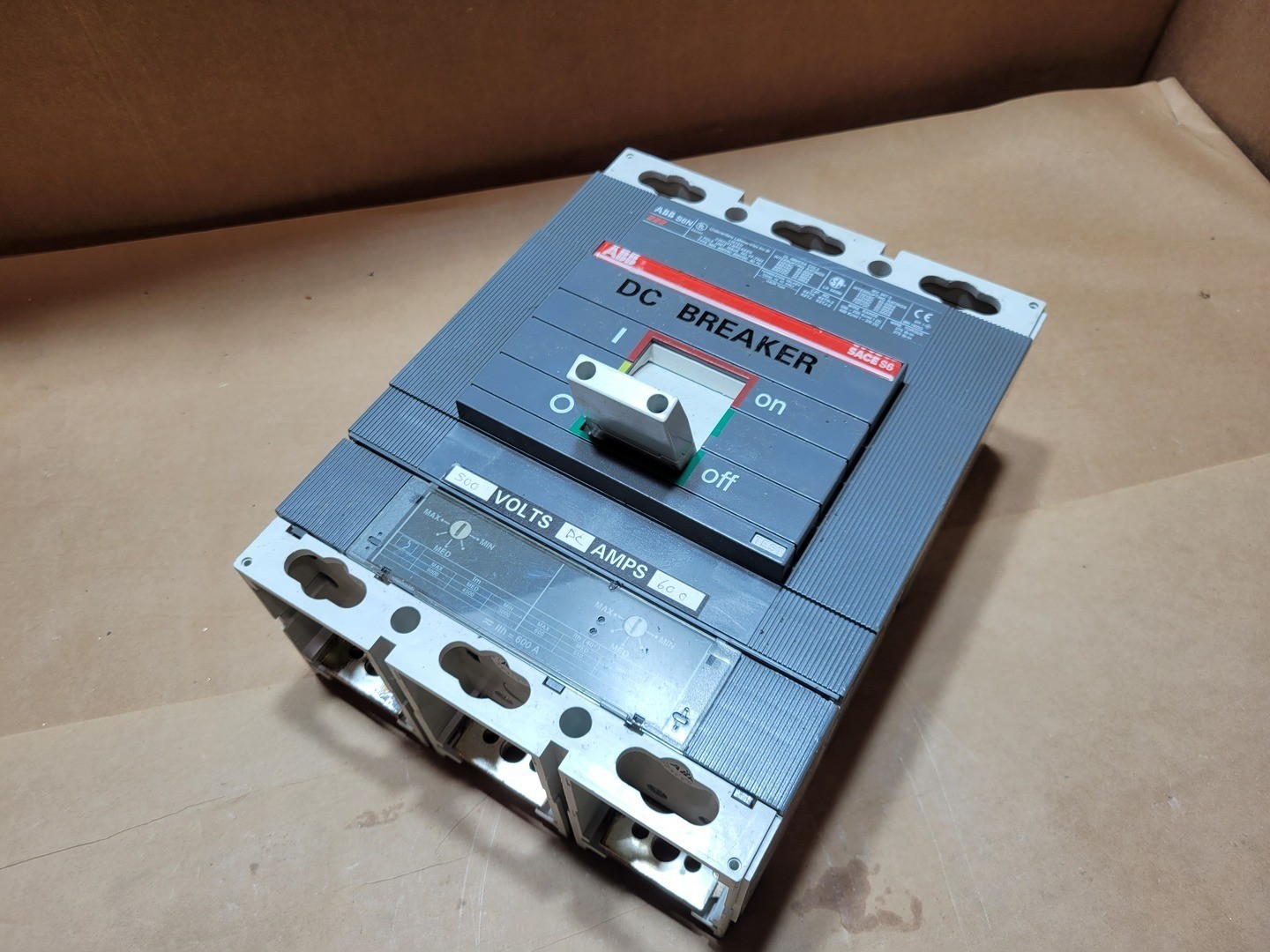 ABB S6N 600 Amp, 3 Pole, 500 Volts DC Circuit Breaker SACE – Electrical