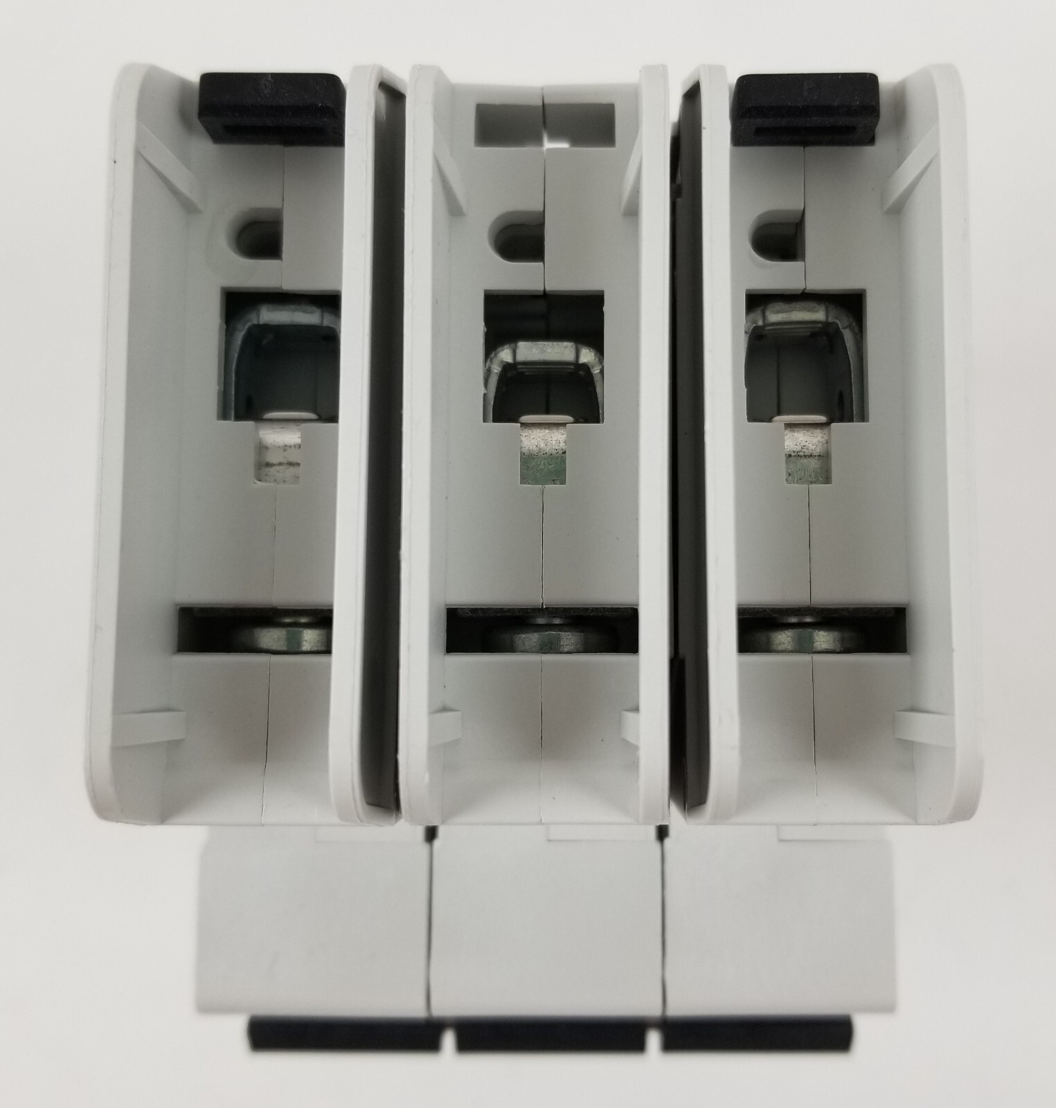 EATON Cutler Hammer FAZ-B40/3-NA Circuit Breaker 40A 240/415Vac 3P Din Rail NEW