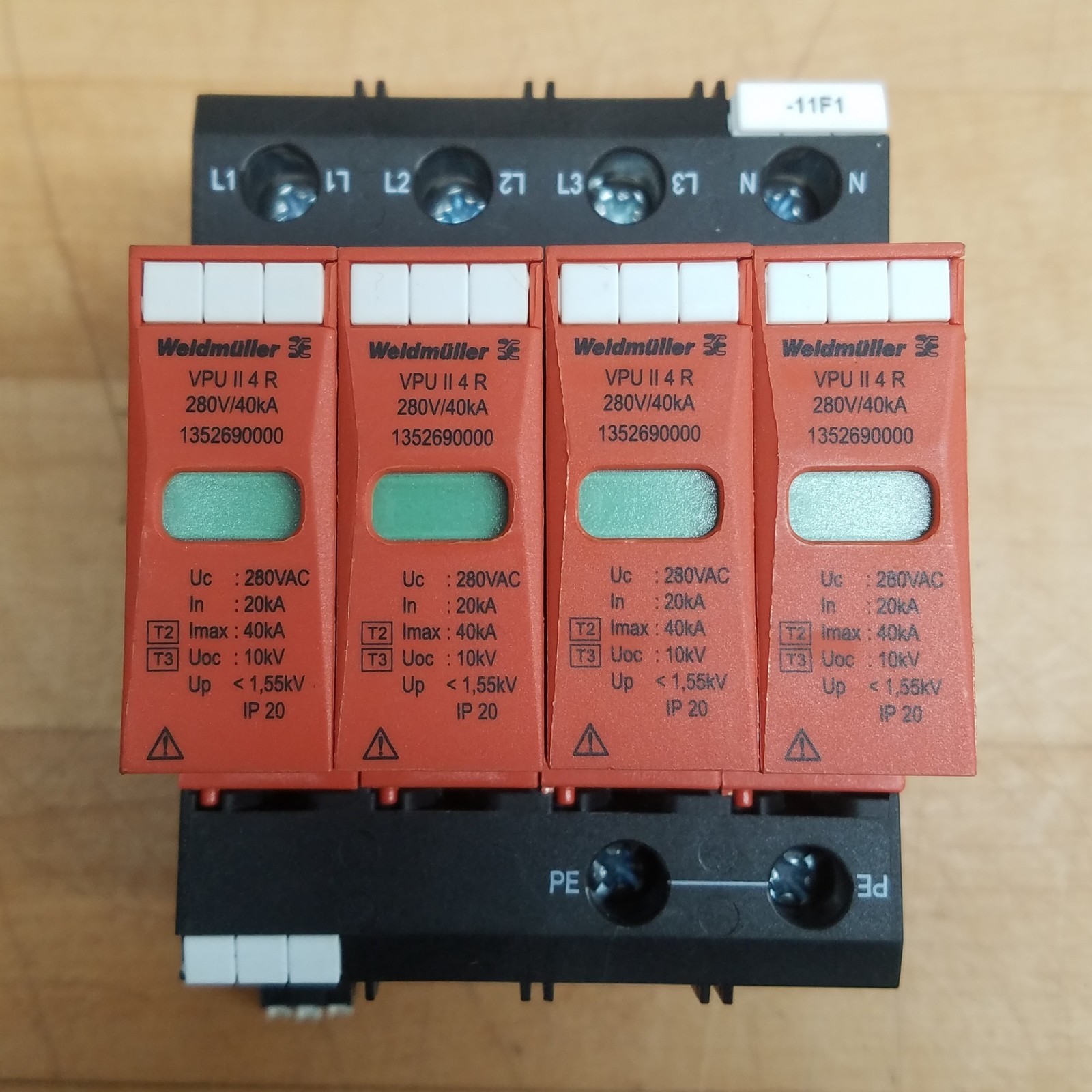Weidmuller 1352690000 Overvoltage Protection, VPU II 4 R 280V/40kA – USED