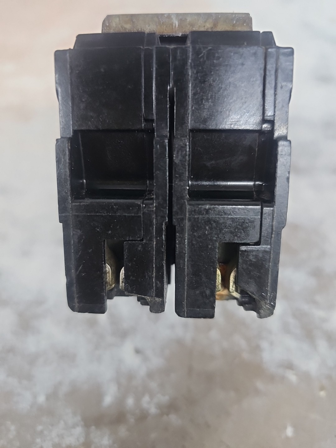 Circuit Breaker THQL2115 15 Amp 2 Pole 120/240v Type THQL OT SEE PICS