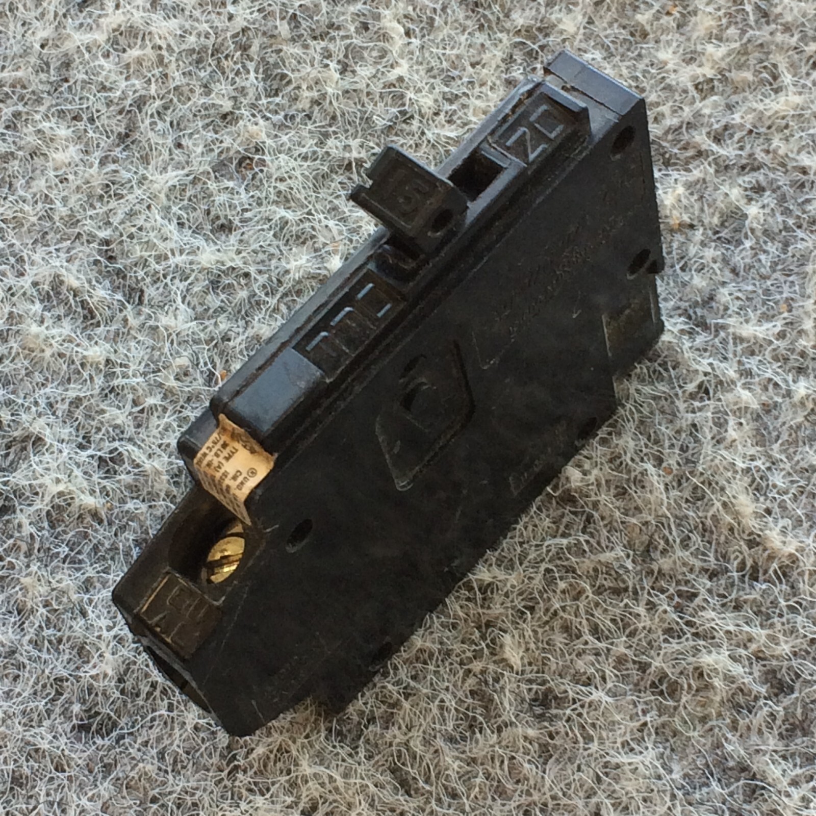 Crouse Hinds 15 Amp 1 Pole MH115L MH/MM Circuit Breaker Left Clip Warranty