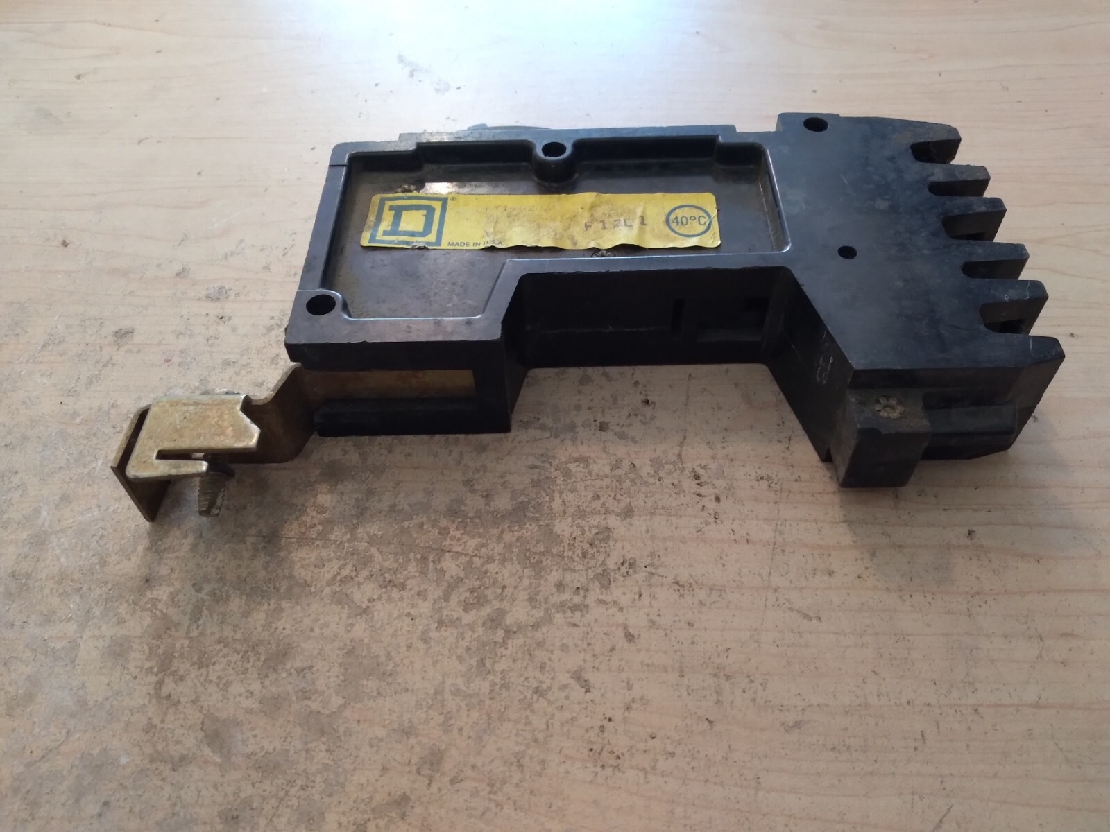 LOT OF 2 SQUARE D FY14020A I-LINE 1 POLE 20 AMP 277 VOLT CIRCUIT BREAKERS