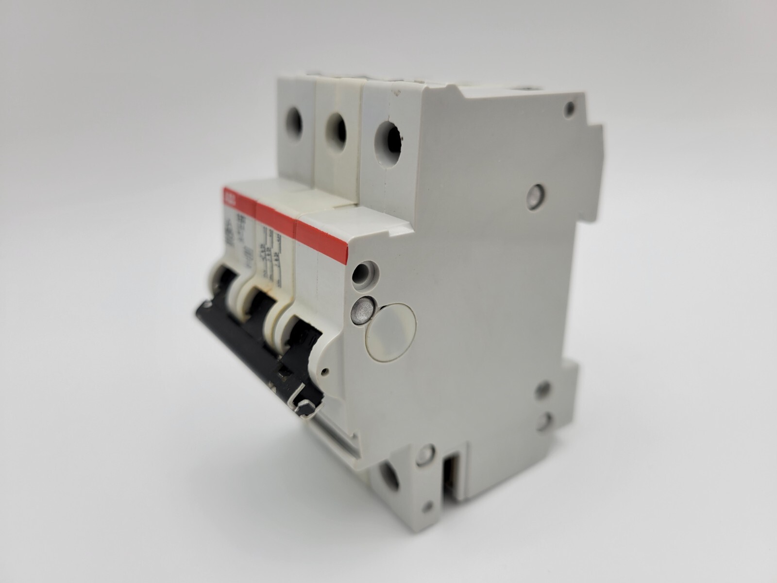 ABB S253-L6 DIN Rail Mount Circuit Breaker 6 Amp 480 Volt AC 3 Pole 3 Phase