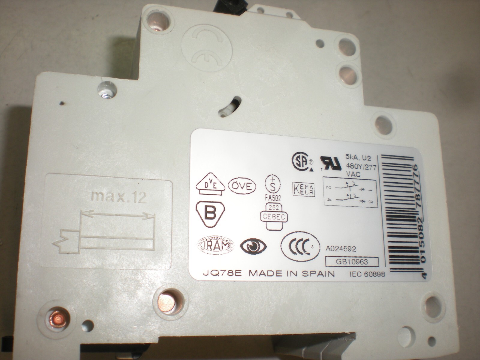 Moeller FAZ-D6/2 Circuit Breaker – 2-Pole – 278777 – DIN Rail Mount – Tests OK