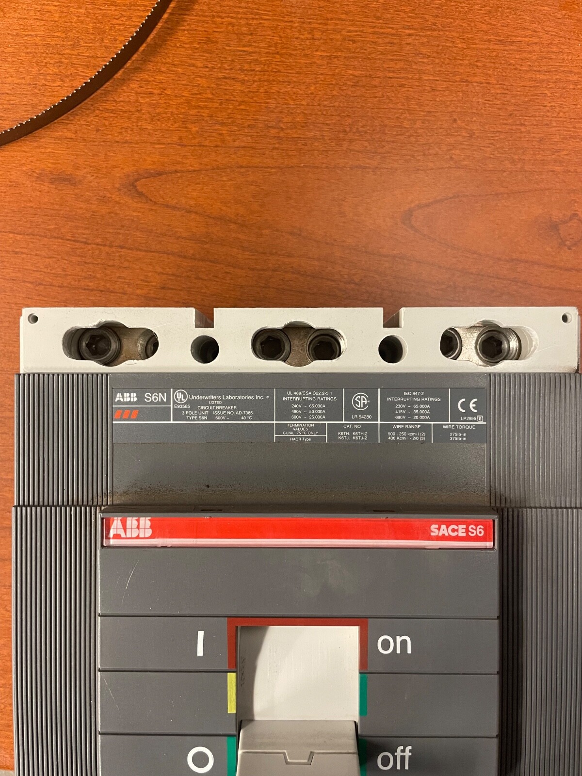 ABB sace S6N PR211 600A 600V 3p/with shunt trip/ aux switch