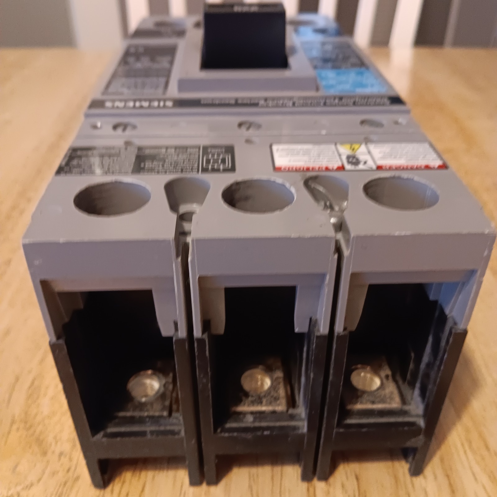 Siemens Sentron FXB63B225 Ser C 225Amp 600 VAC 3 Pole breaker 35kA@480VAC