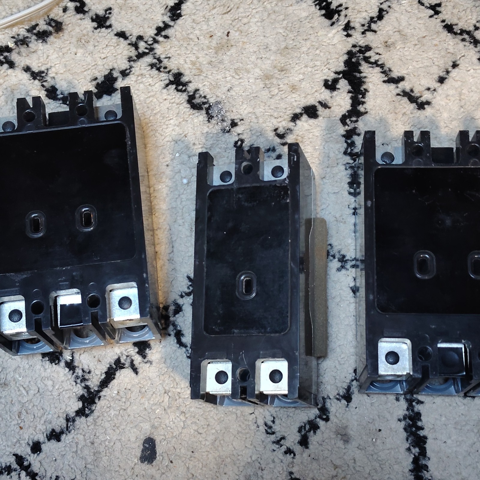 Siemens Main Breaker Lot HQR23S250H QR22B200 200A 250A 240V 2-Pole Industrial